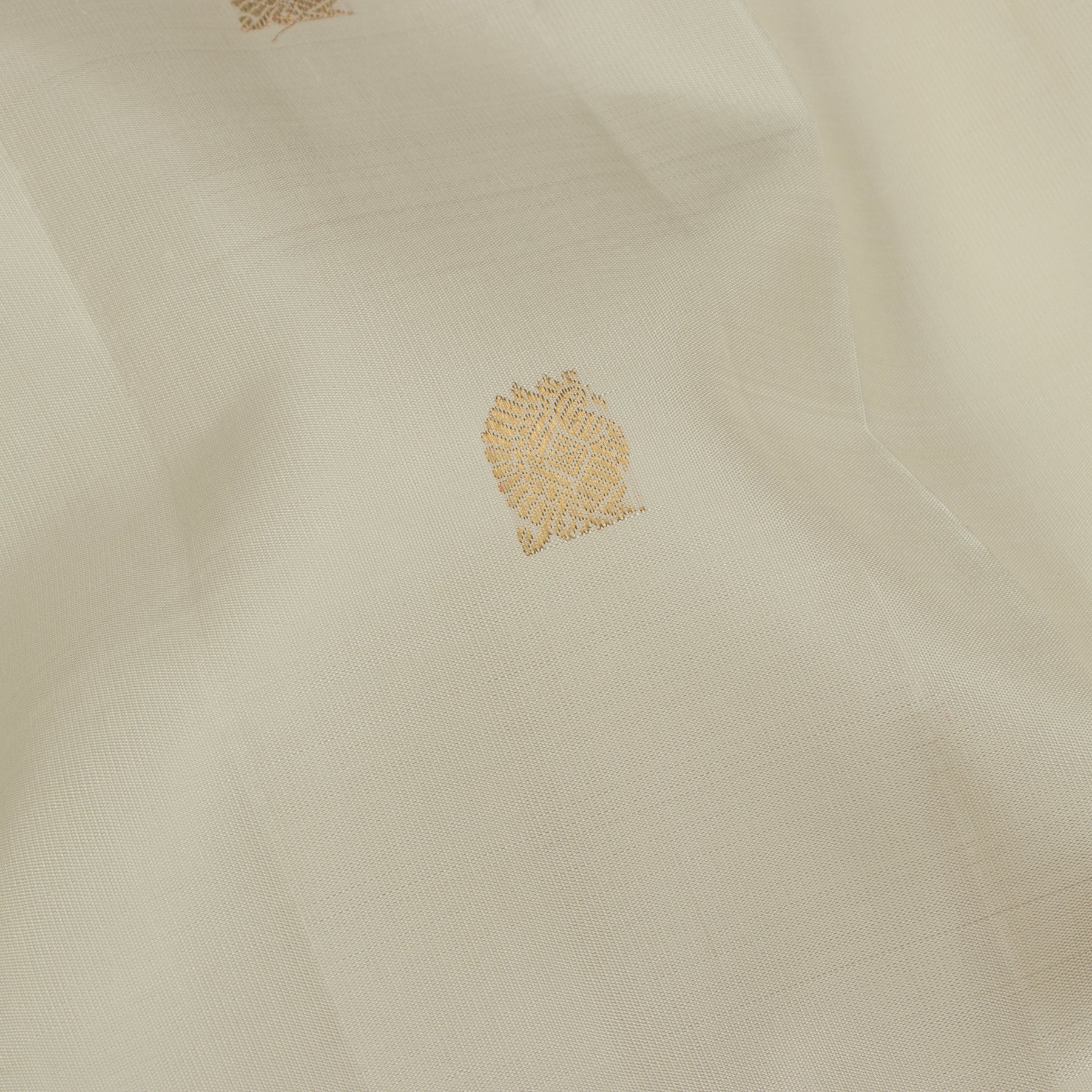 Kanakavalli Kanjivaram Silk Sari 25-110-HS001-02464 - Fabric View