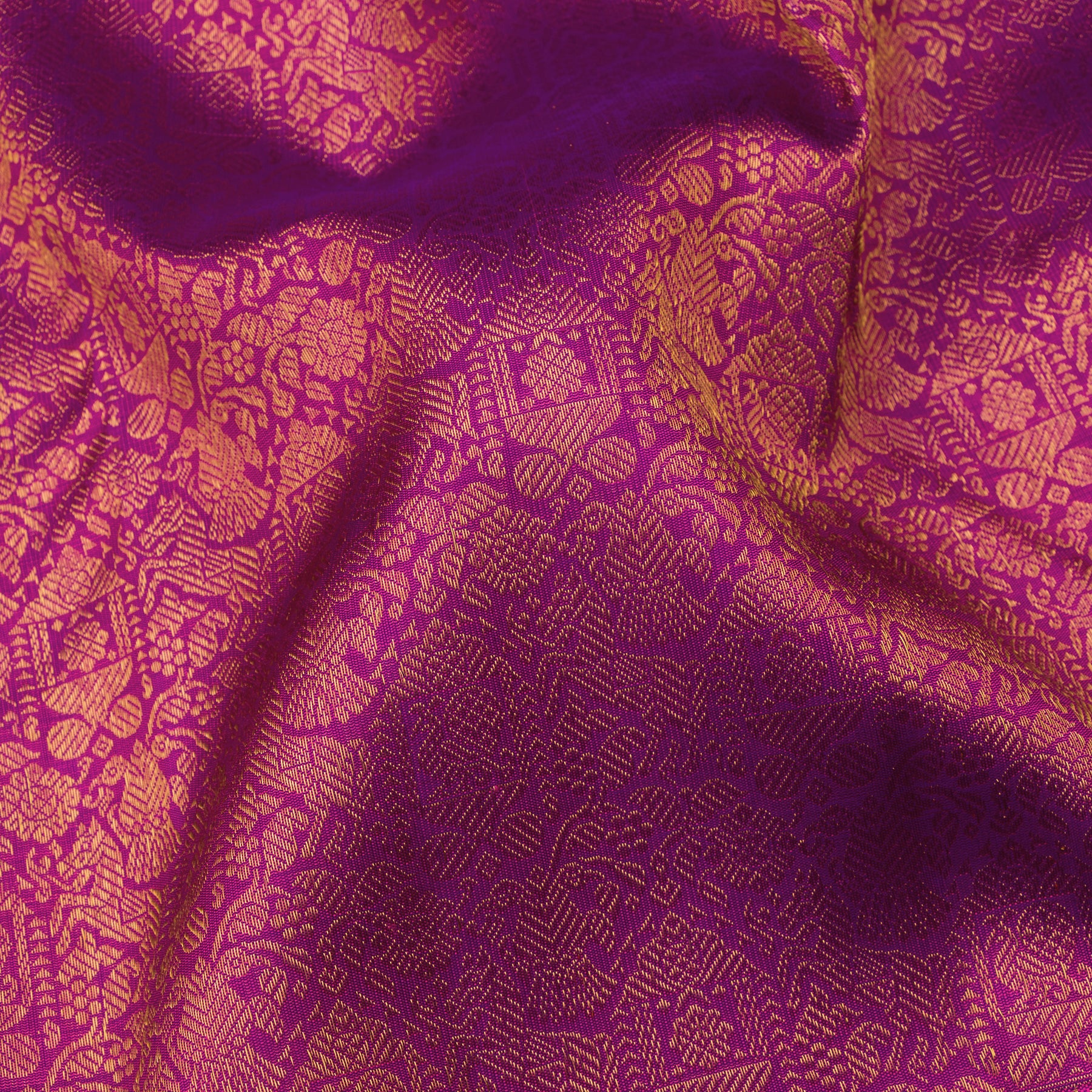 Kanakavalli Kanjivaram Silk Sari 25-110-HS001-02490 - Fabric View