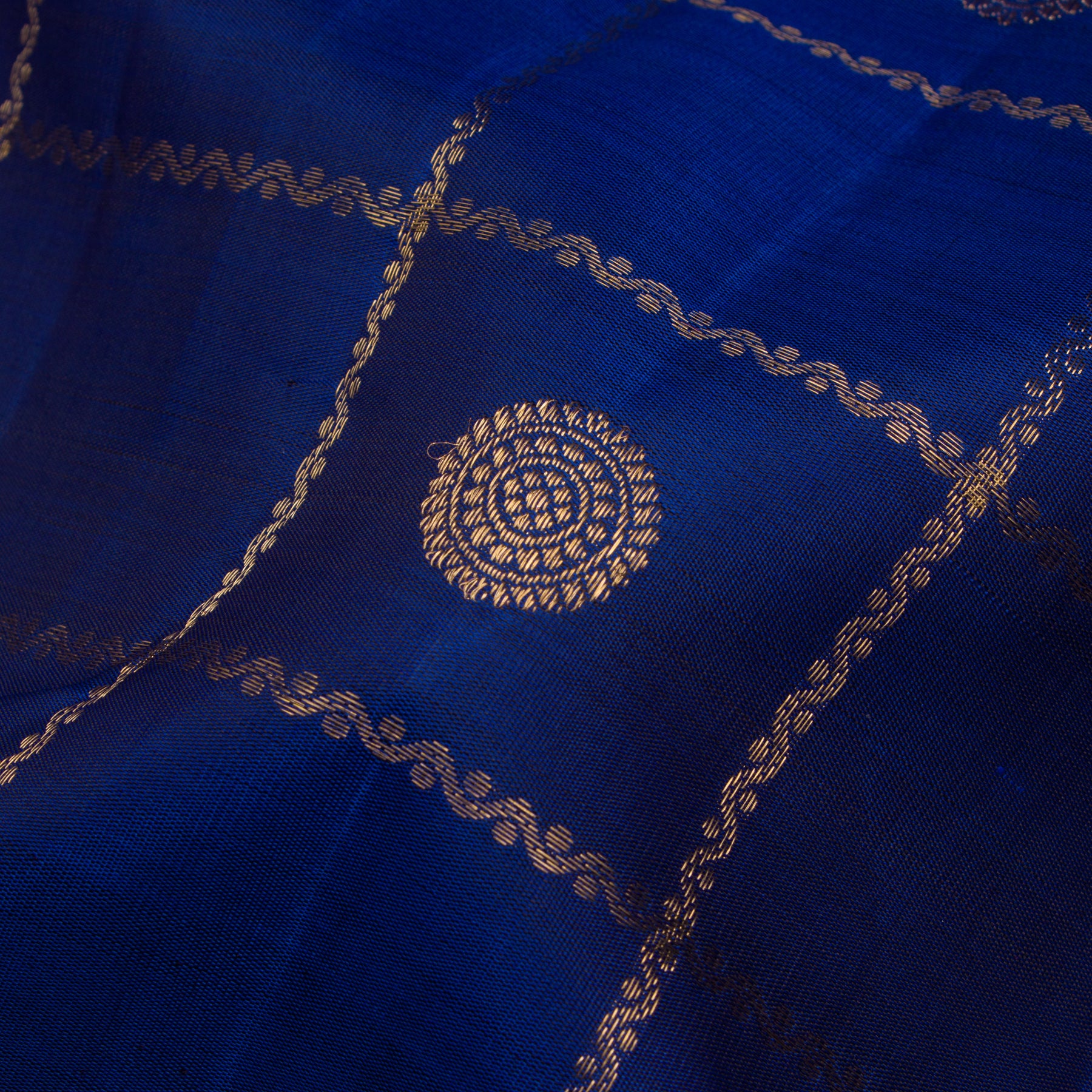 Kanakavalli Kanjivaram Silk Sari 25-110-HS001-03984 - Cover View