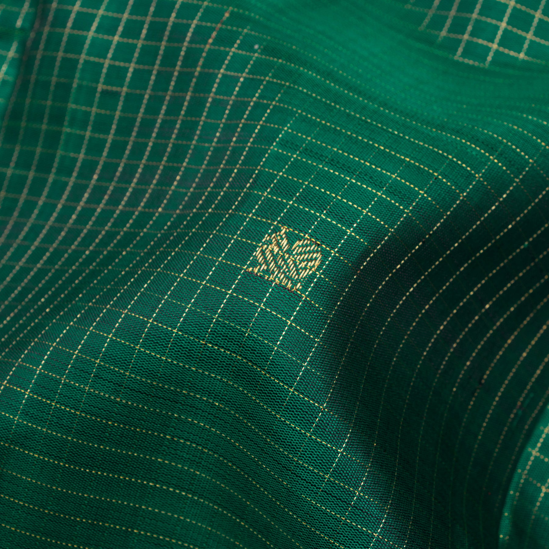 Kanakavalli Kanjivaram Silk Sari 25-110-HS001-03990 - Fabric View