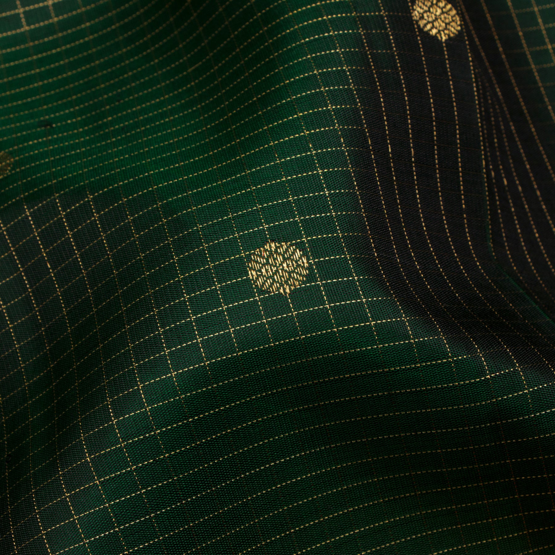 Kanakavalli Kanjivaram Silk Sari 25-110-HS001-03995 - Fabric View