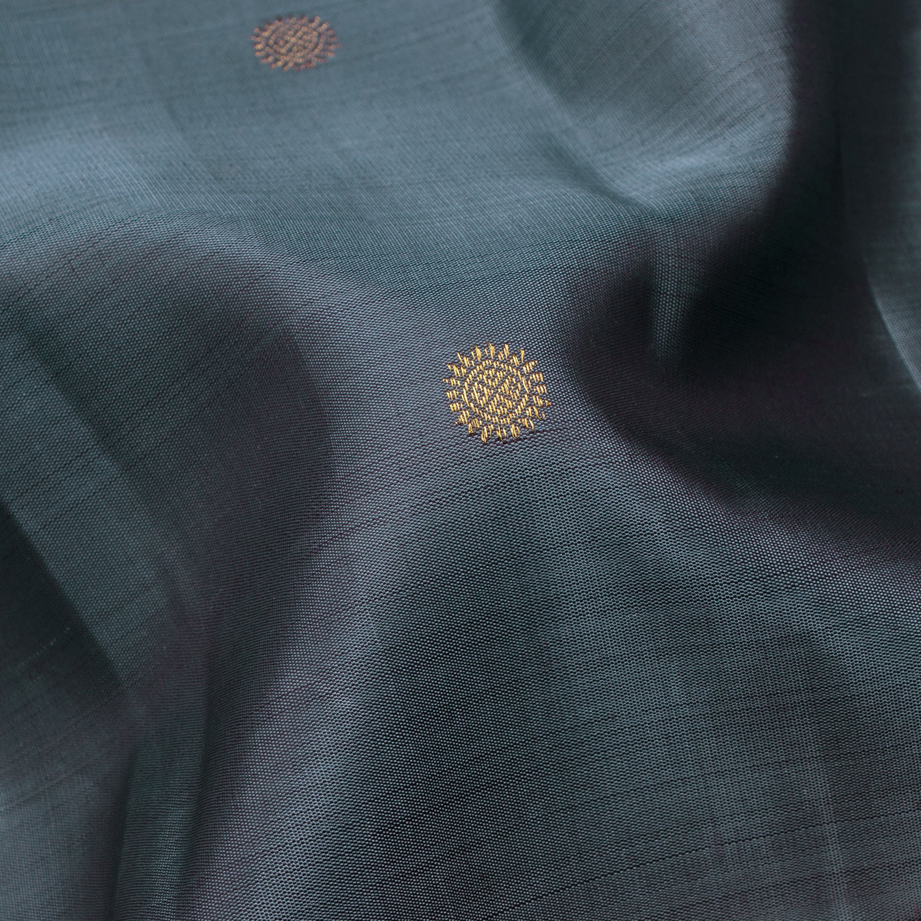 Kanakavalli Kanjivaram Silk Sari 25-110-HS001-04014 - Fabric View