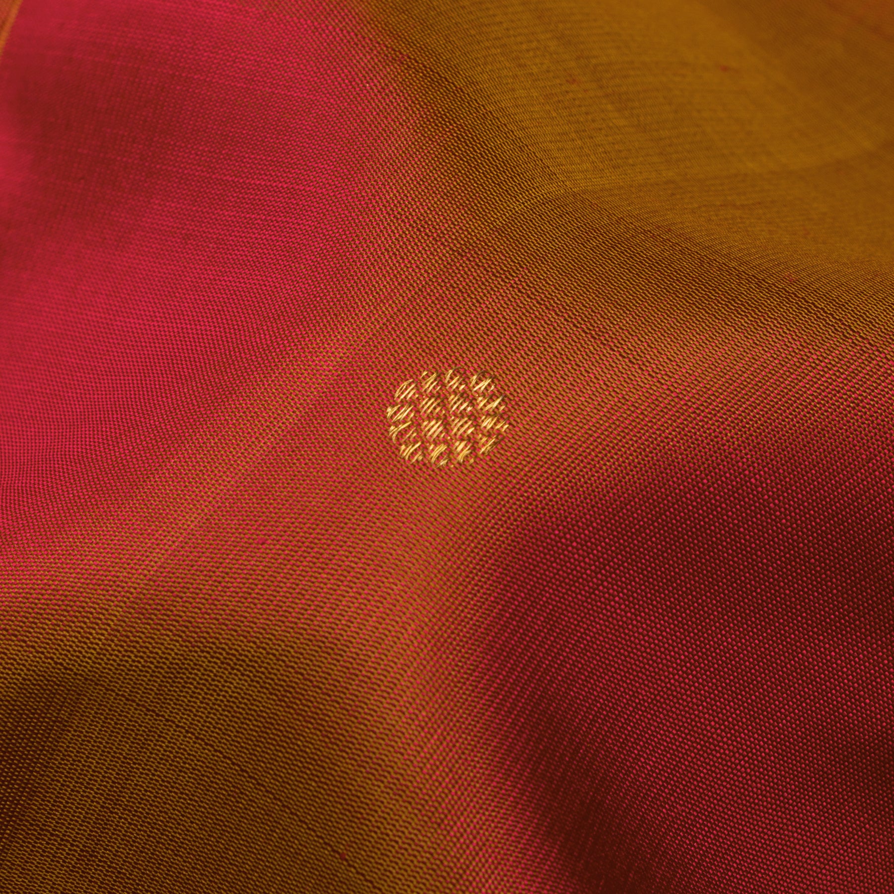 Kanakavalli Kanjivaram Silk Sari 25-110-HS001-04022 - Fabric View