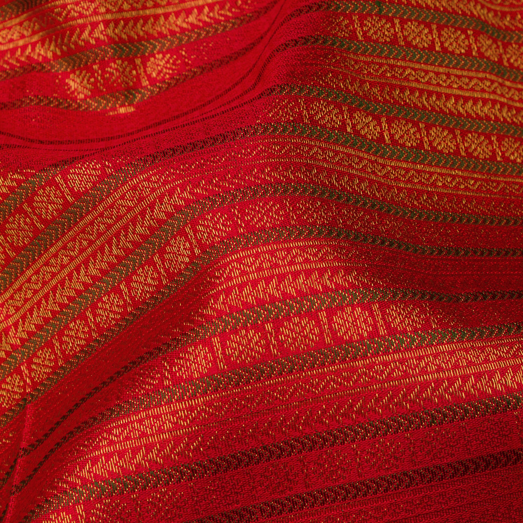 Kanakavalli Kanjivaram Silk Sari 25-110-HS001-04418 - Fabric View