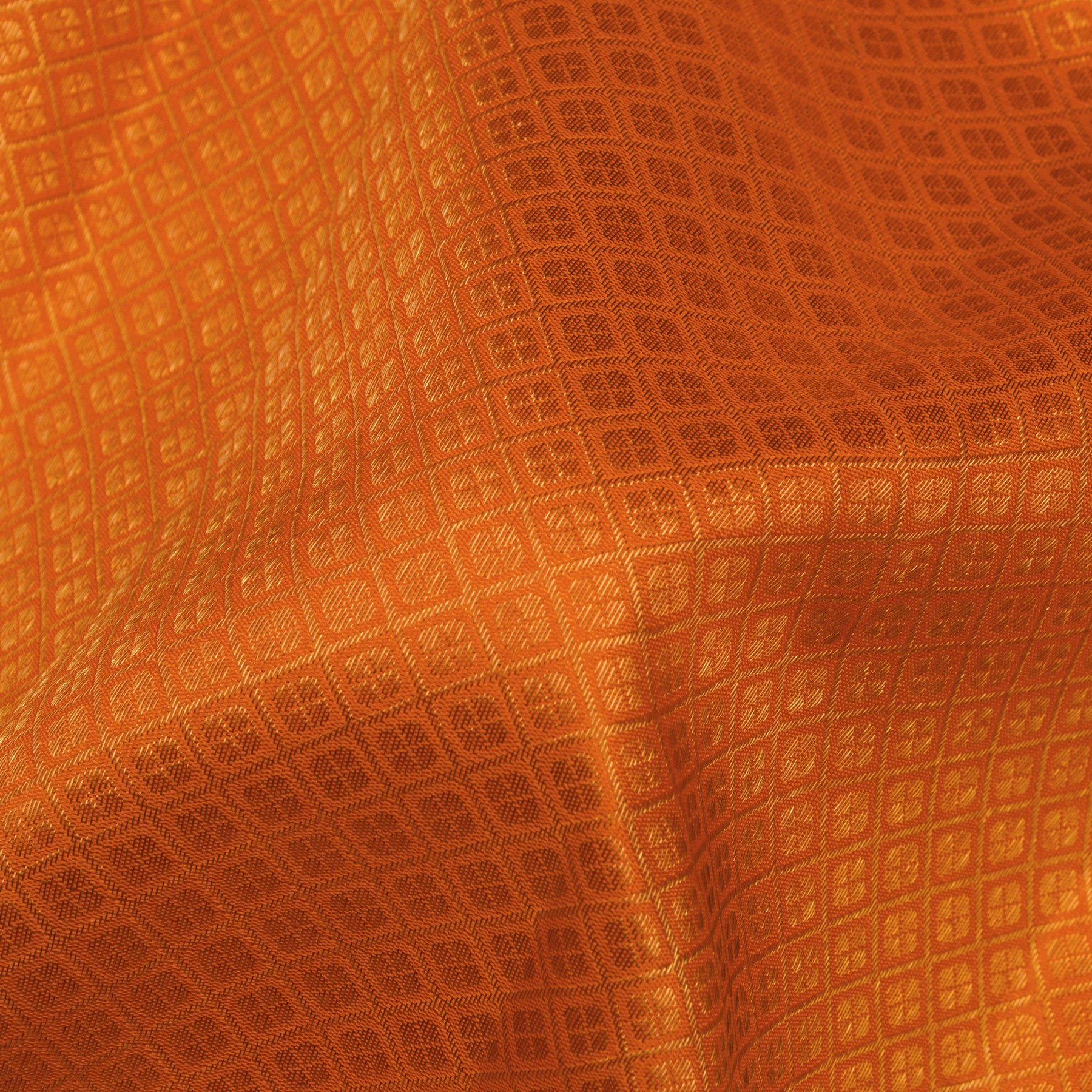 Kanakavalli Kanjivaram Silk Sari 25-110-HS001-04424 - Fabric View