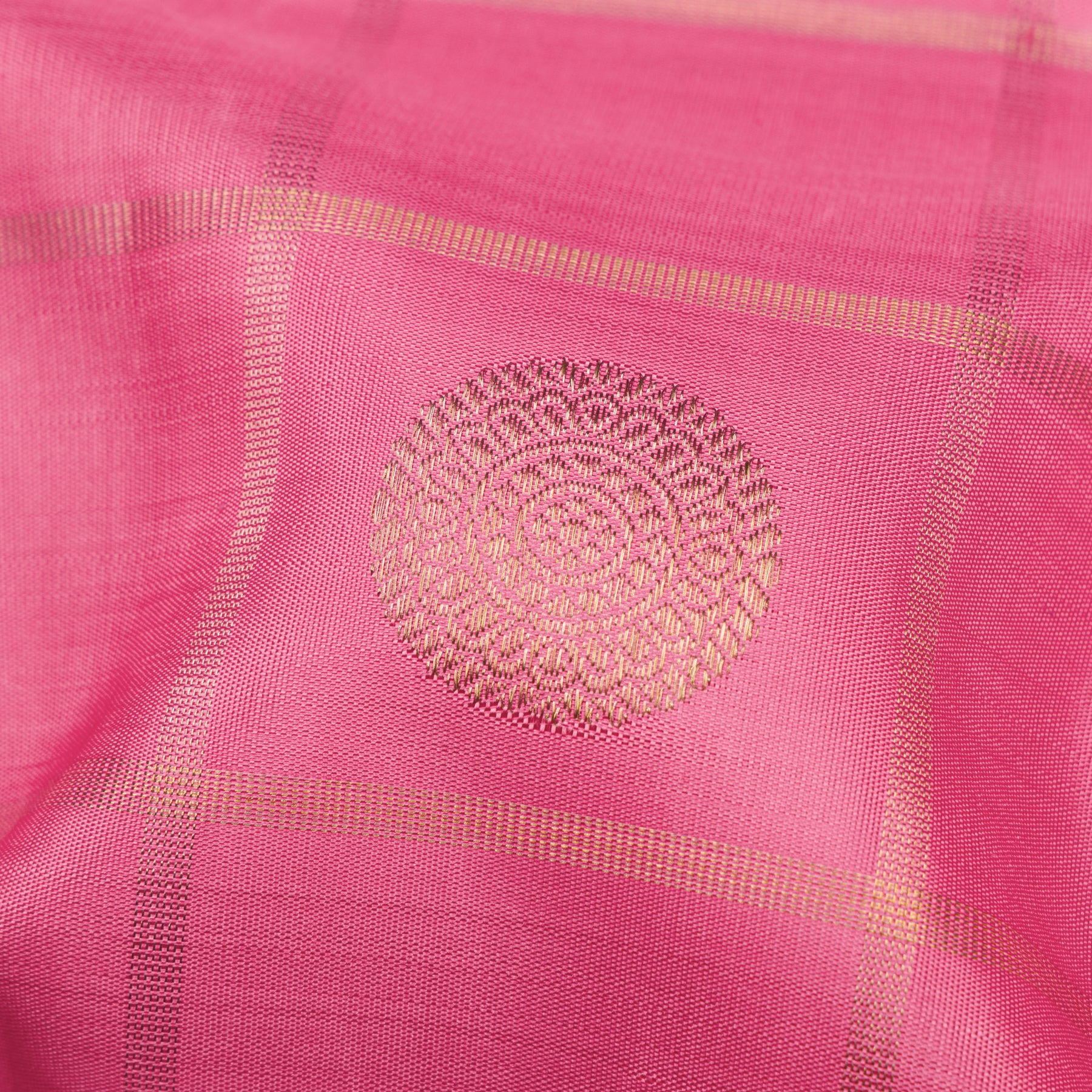 Kanakavalli Kanjivaram Silk Sari 25-110-HS001-05557 - Fabric View