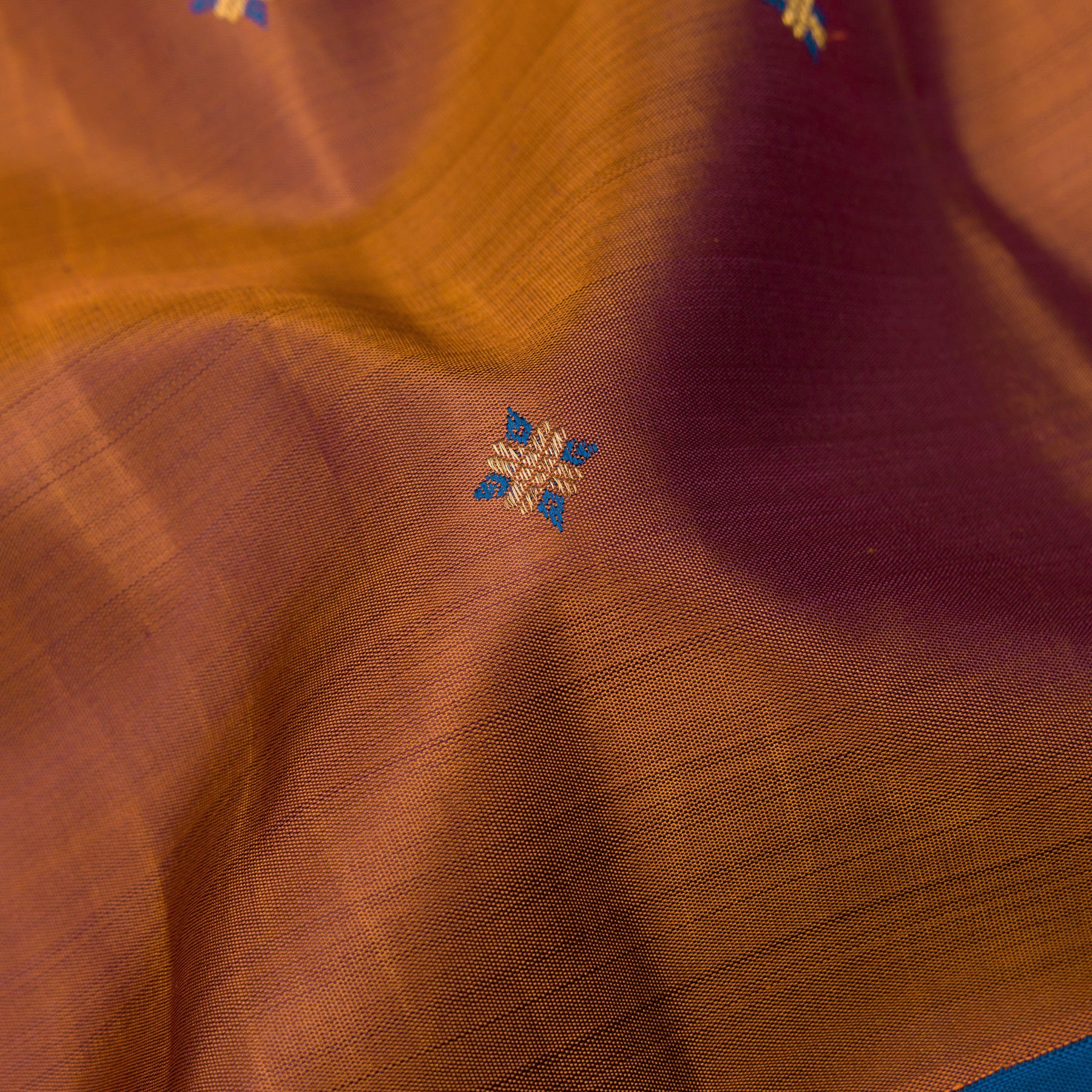 Kanakavalli Kanjivaram Silk Sari 25-110-HS001-06086 - Fabric View