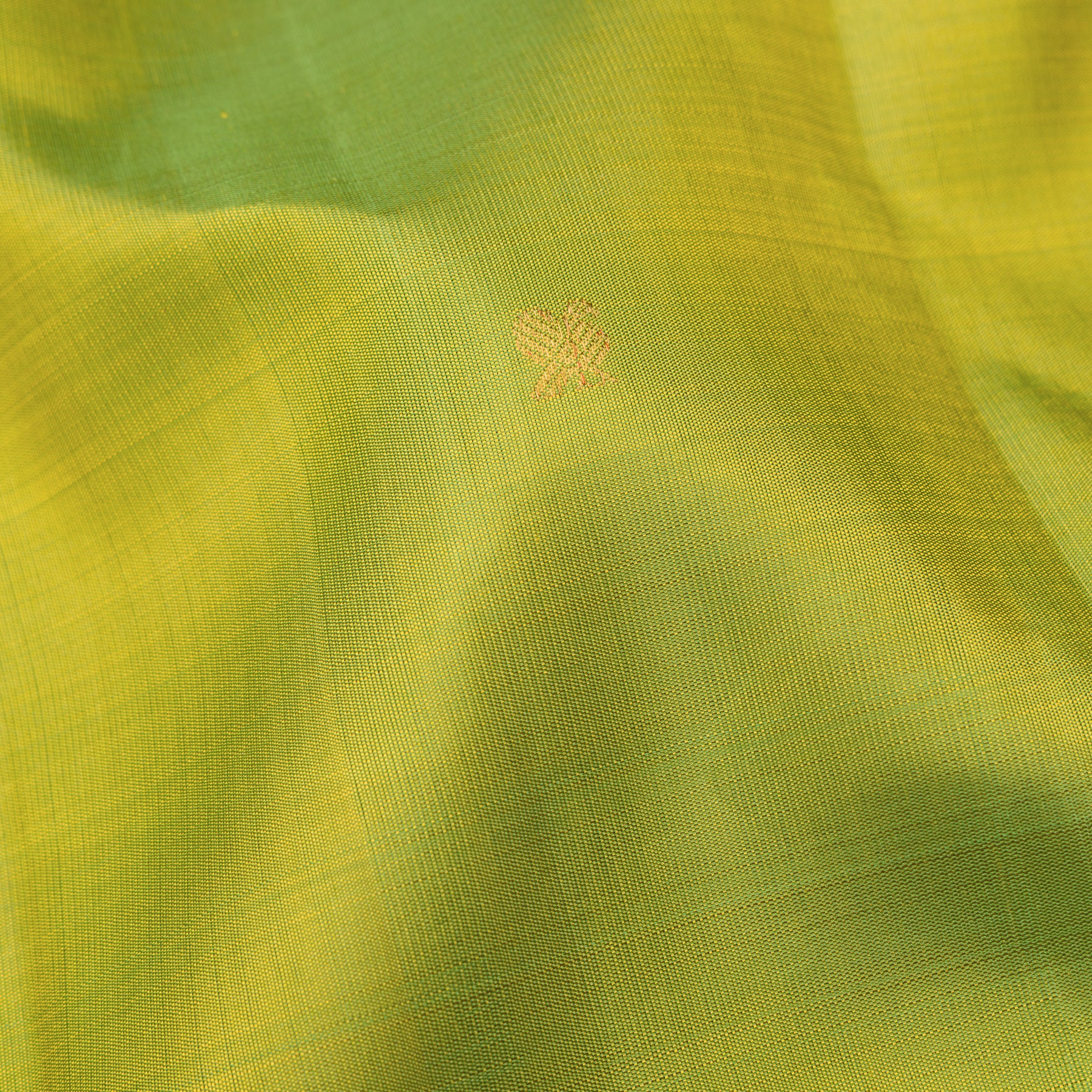 Kanakavalli Kanjivaram Silk Sari 25-110-HS001-06088 - Fabric View