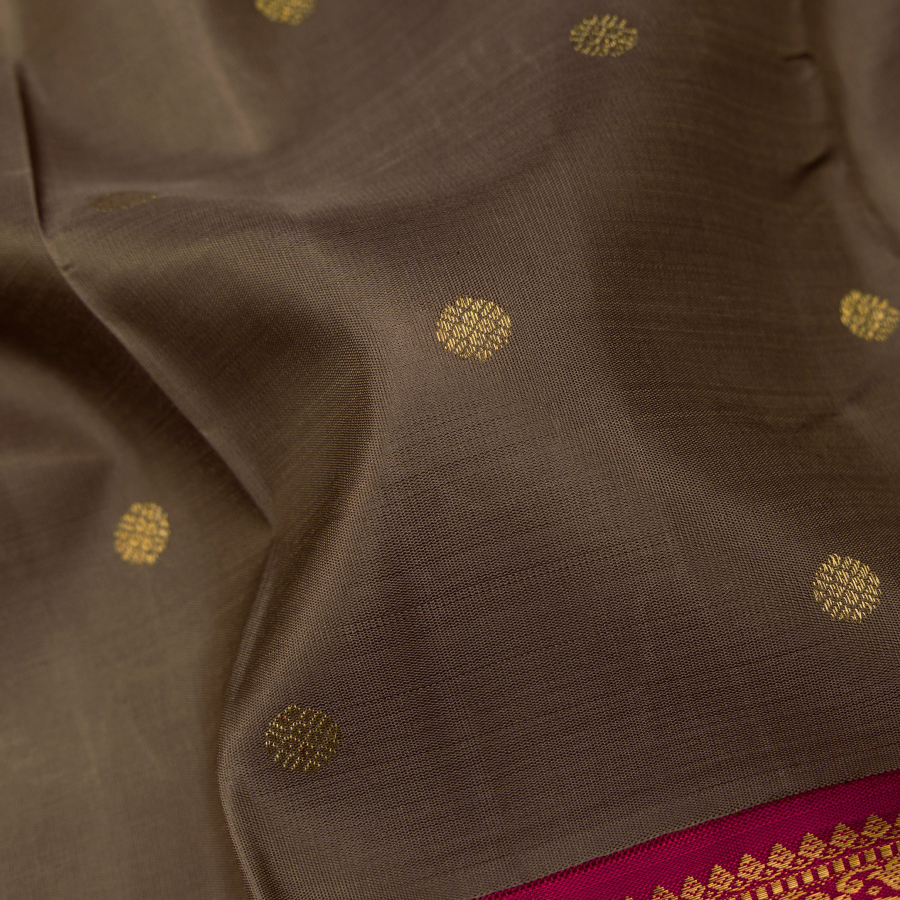 Kanakavalli Kanjivaram Silk Sari 25-110-HS001-06118 - Fabric View