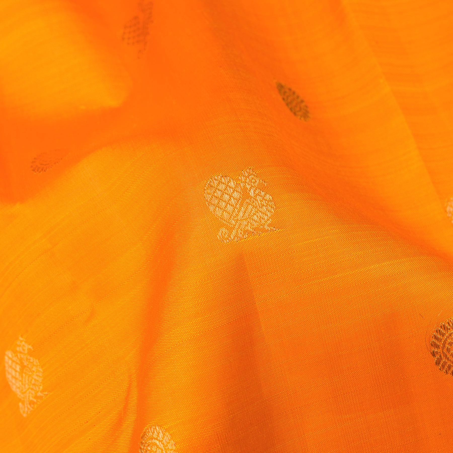 Kanakavalli Kanjivaram Silk Sari 25-110-HS001-06119