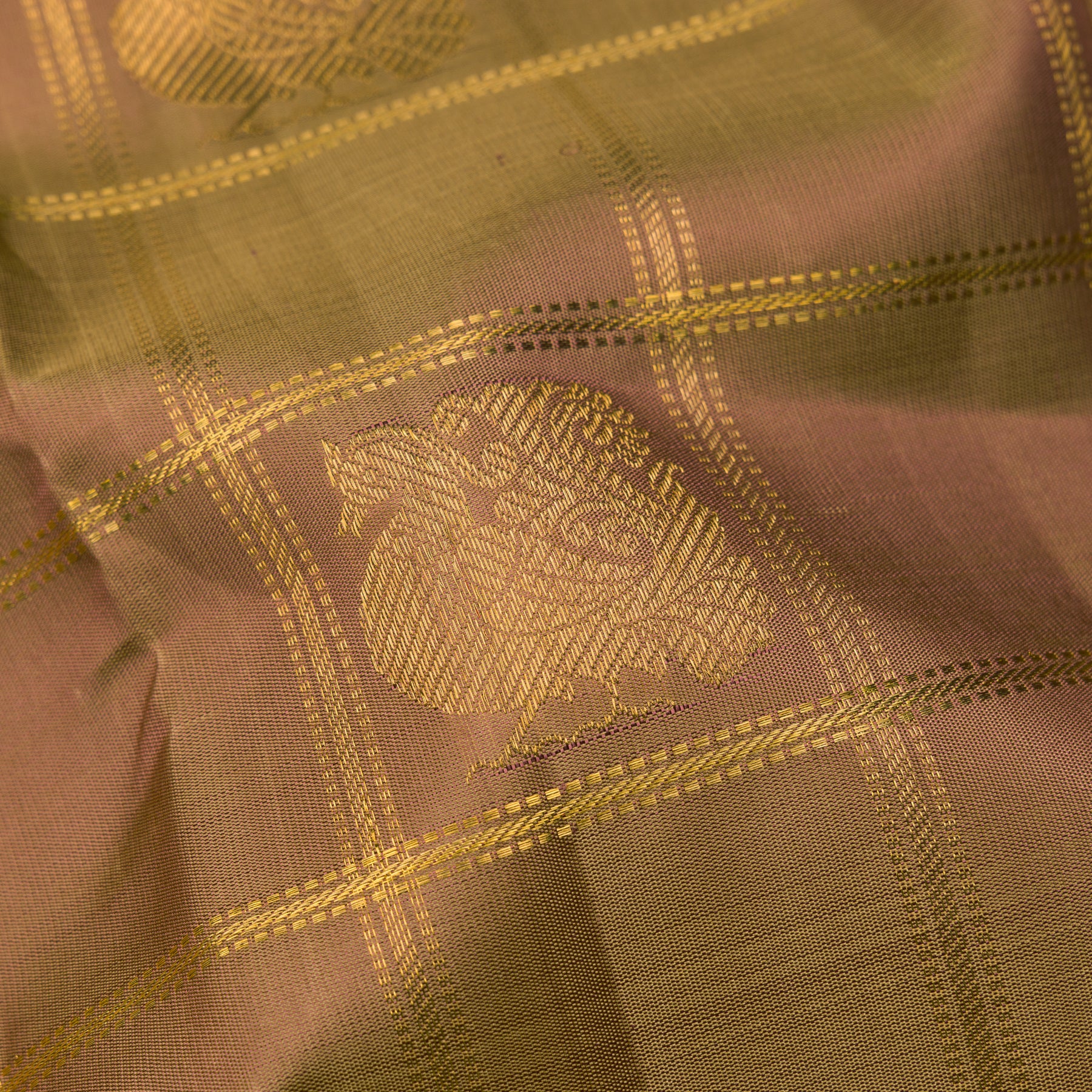 Kanakavalli Kanjivaram Silk Sari 25-110-HS001-06129 - Fabric View
