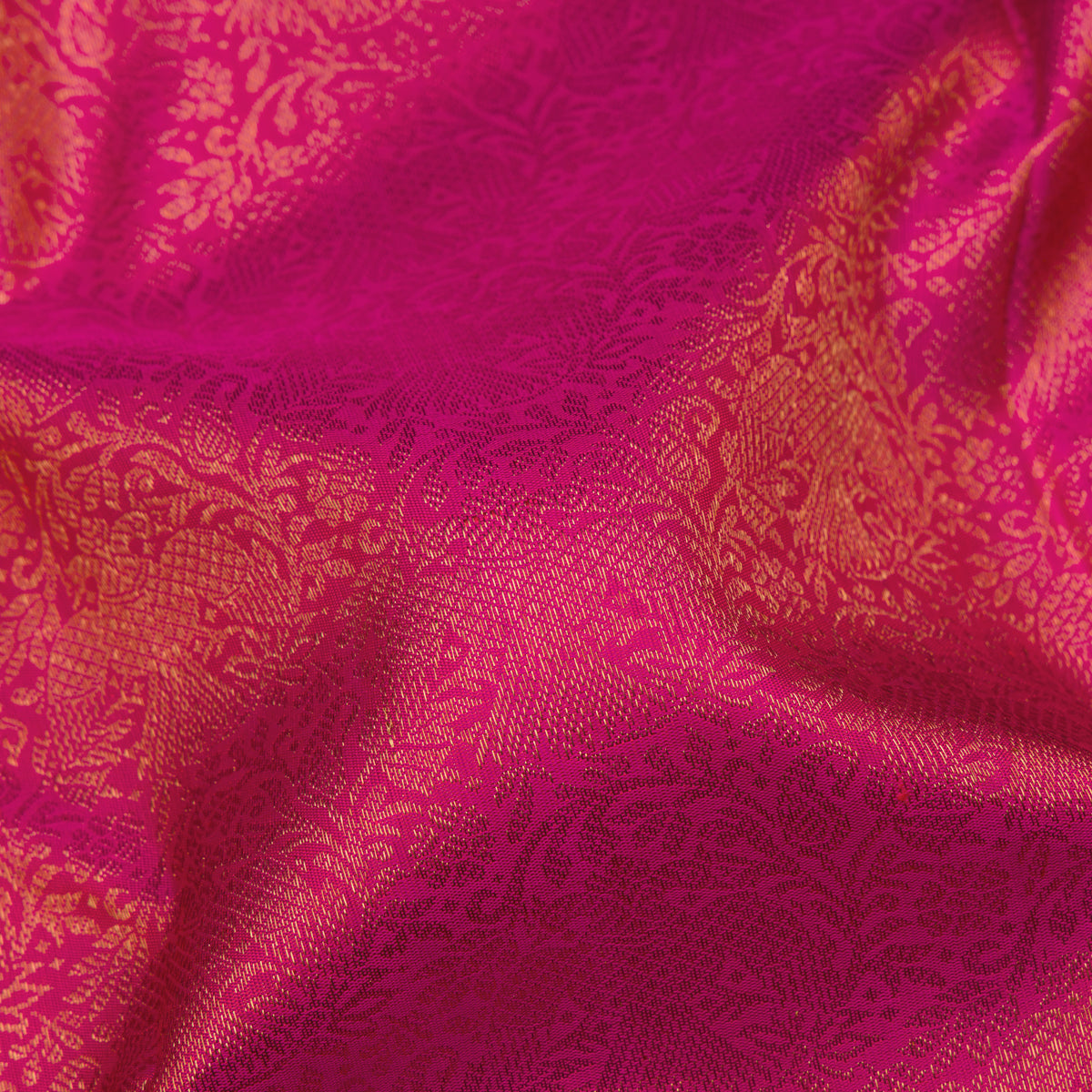 Kanakavalli Kanjivaram Silk Sari 25-110-HS001-06136 - Fabric View