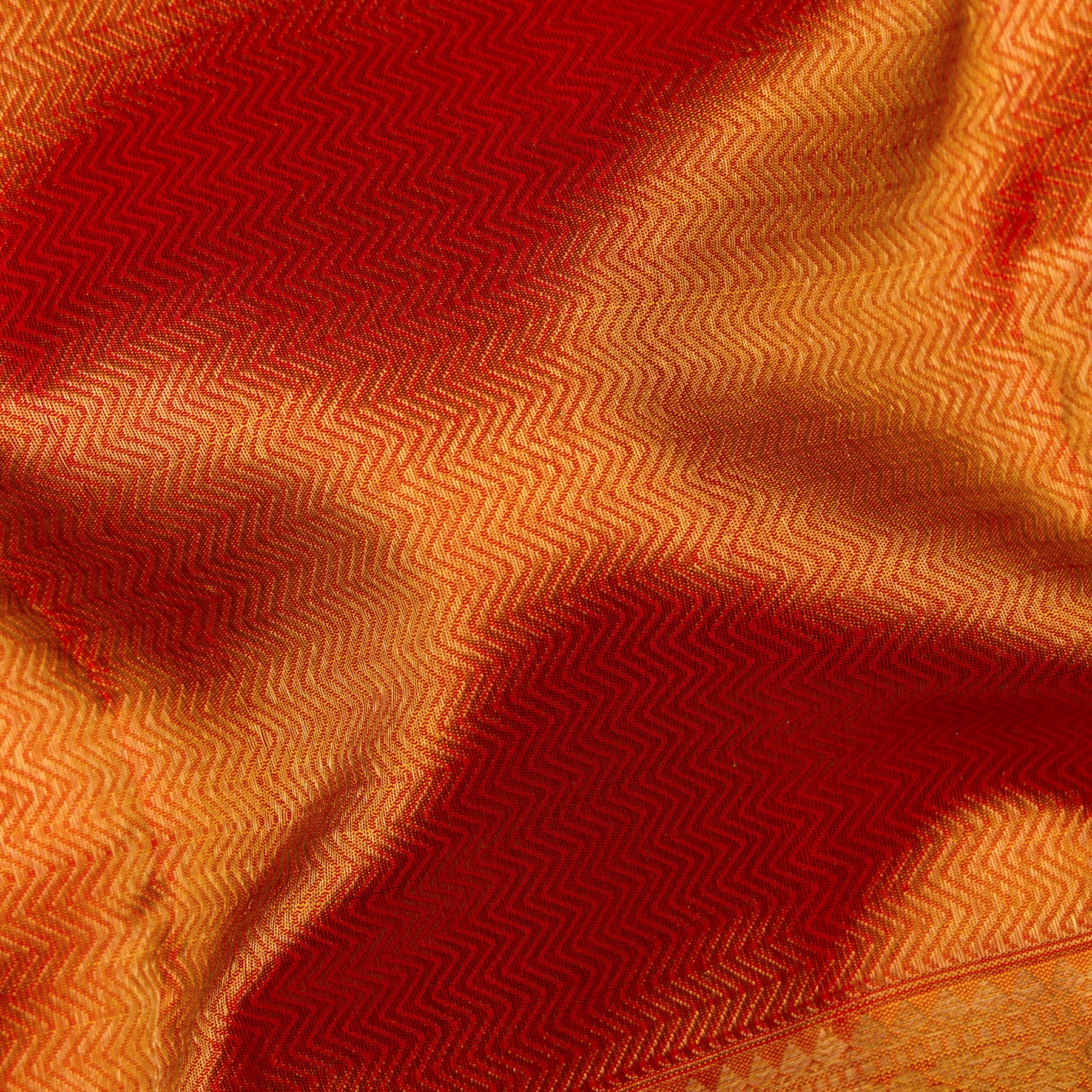 Kanakavalli Kanjivaram Silk Sari 25-110-HS001-06240 - Fabric View