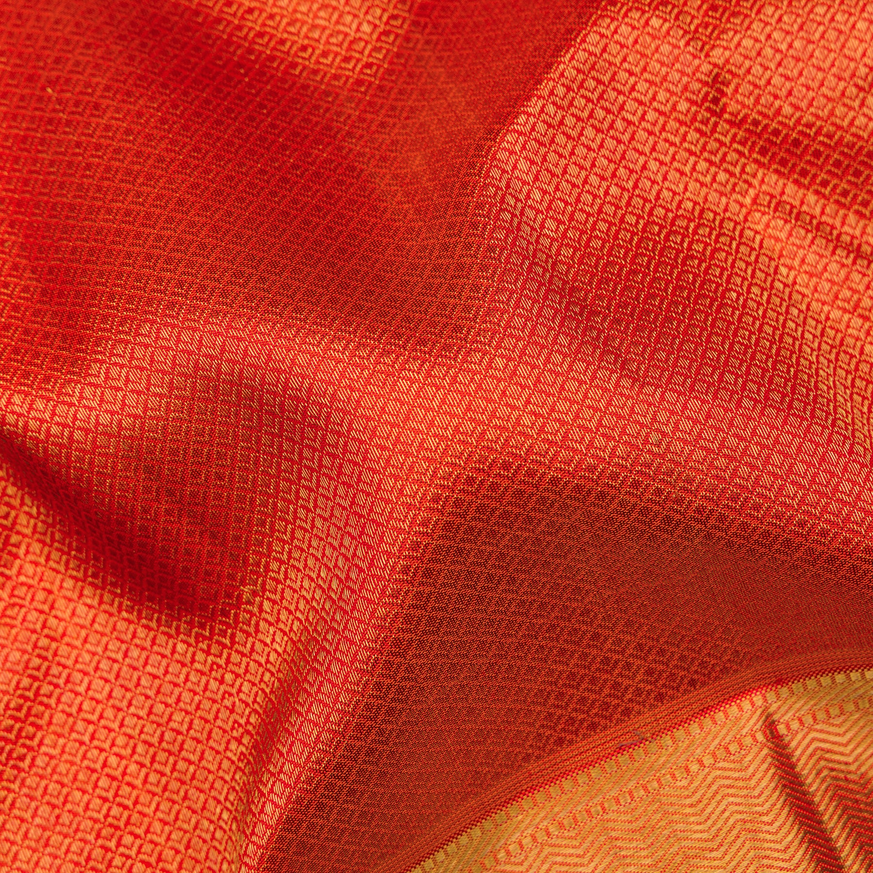 Kanakavalli Kanjivaram Silk Sari 25-110-HS001-06244 - Fabrc View