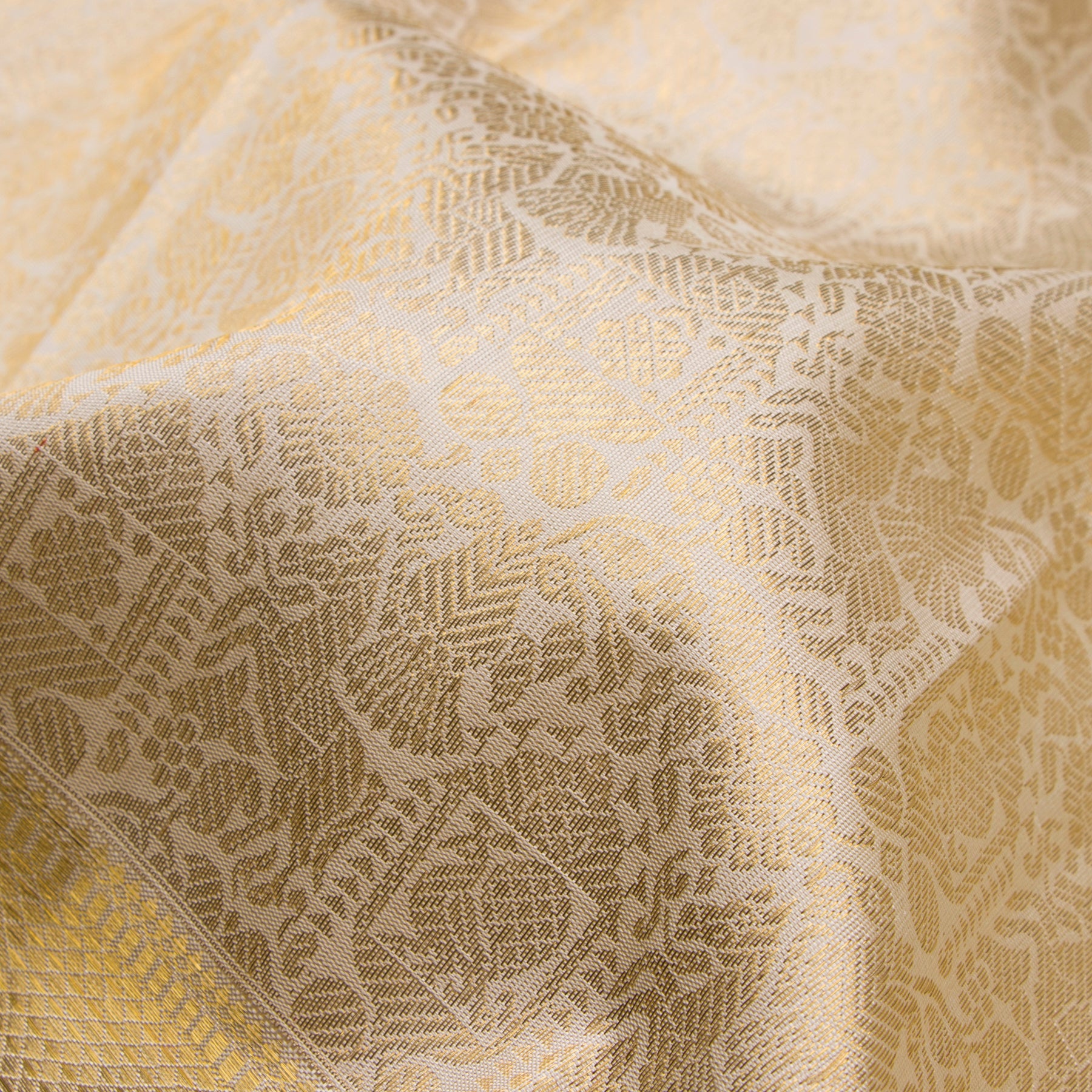 Kanakavalli Kanjivaram Silk Sari 25-110-HS001-06248 - Fabric View