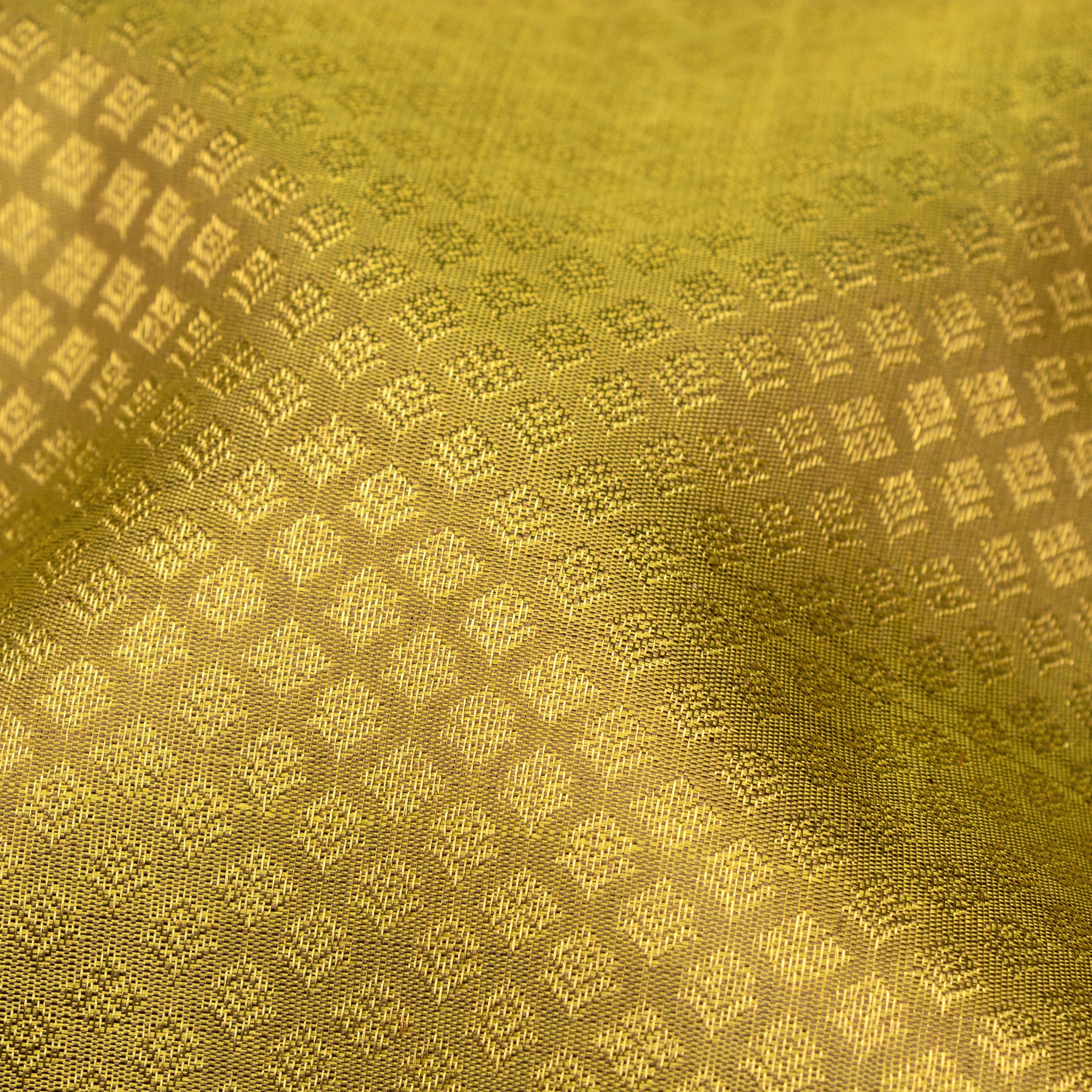 Kanakavalli Kanjivaram Silk Sari 25-110-HS001-06258 - Fabric View