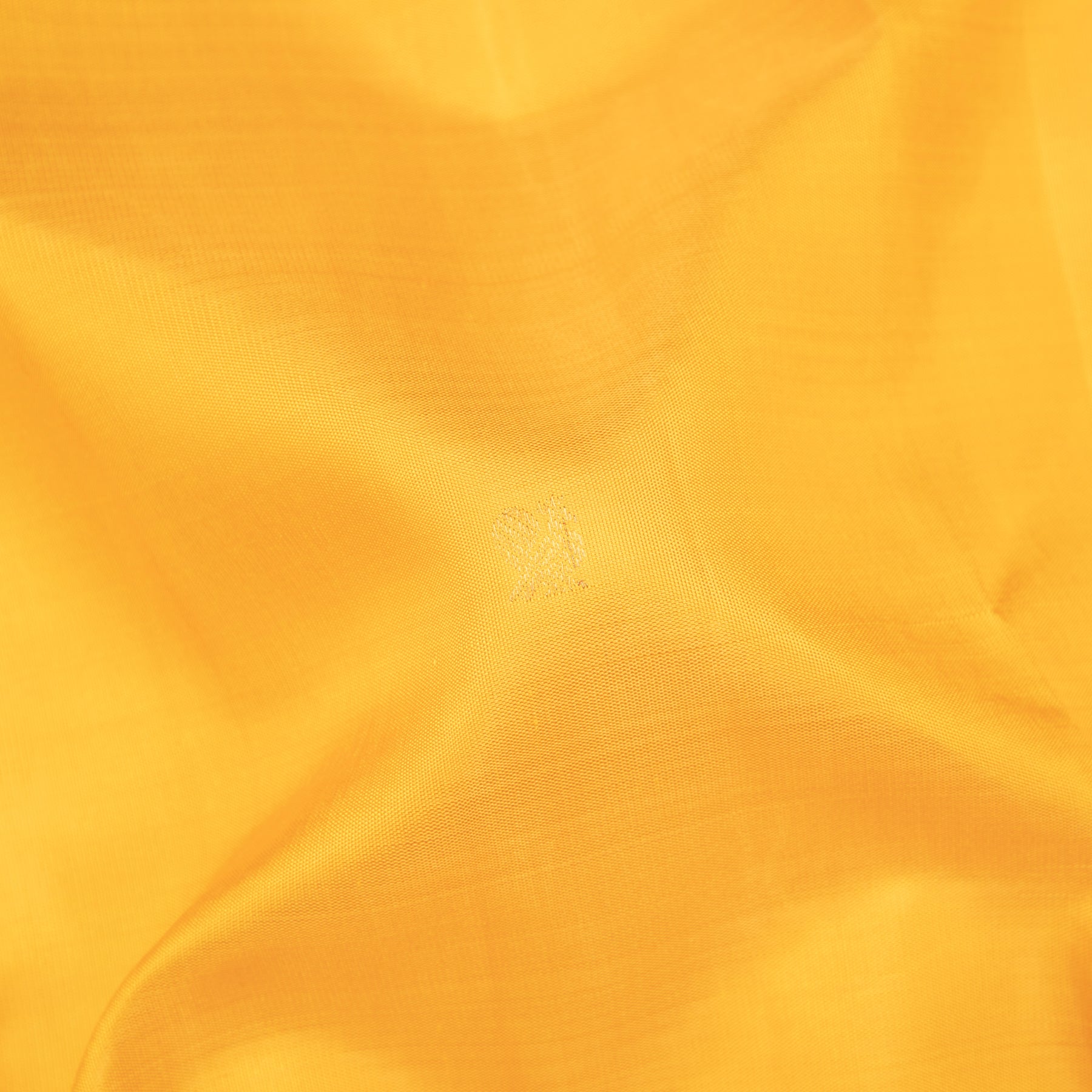 Kanakavalli Kanjivaram Silk Sari 25-110-HS001-07139 - Fabric View