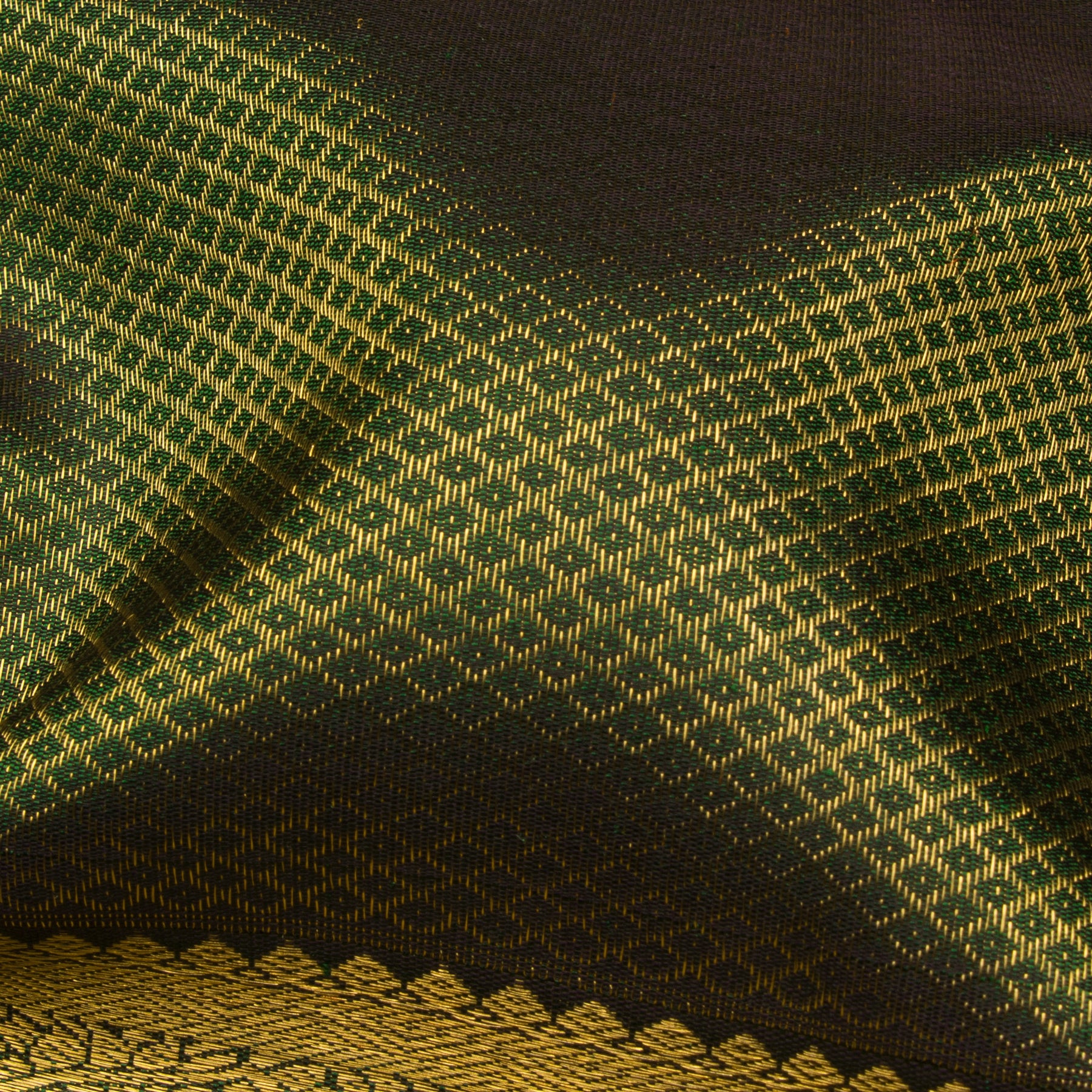 Kanakavalli Kanjivaram Silk Sari 25-110-HS001-08089 - Fabric View