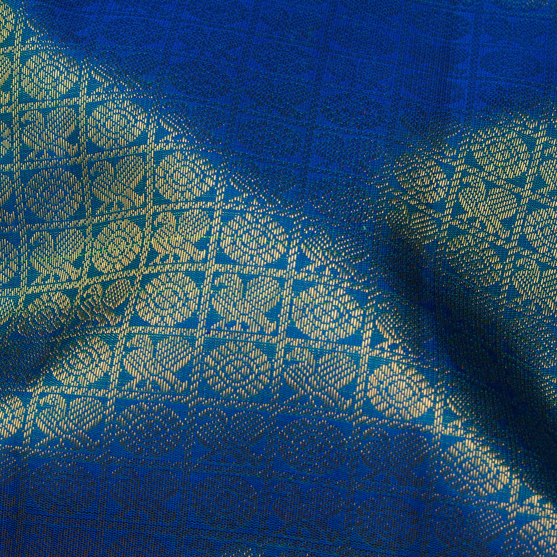 Kanakavalli Kanjivaram Silk Sari 25-110-HS001-08112 - Fabric View