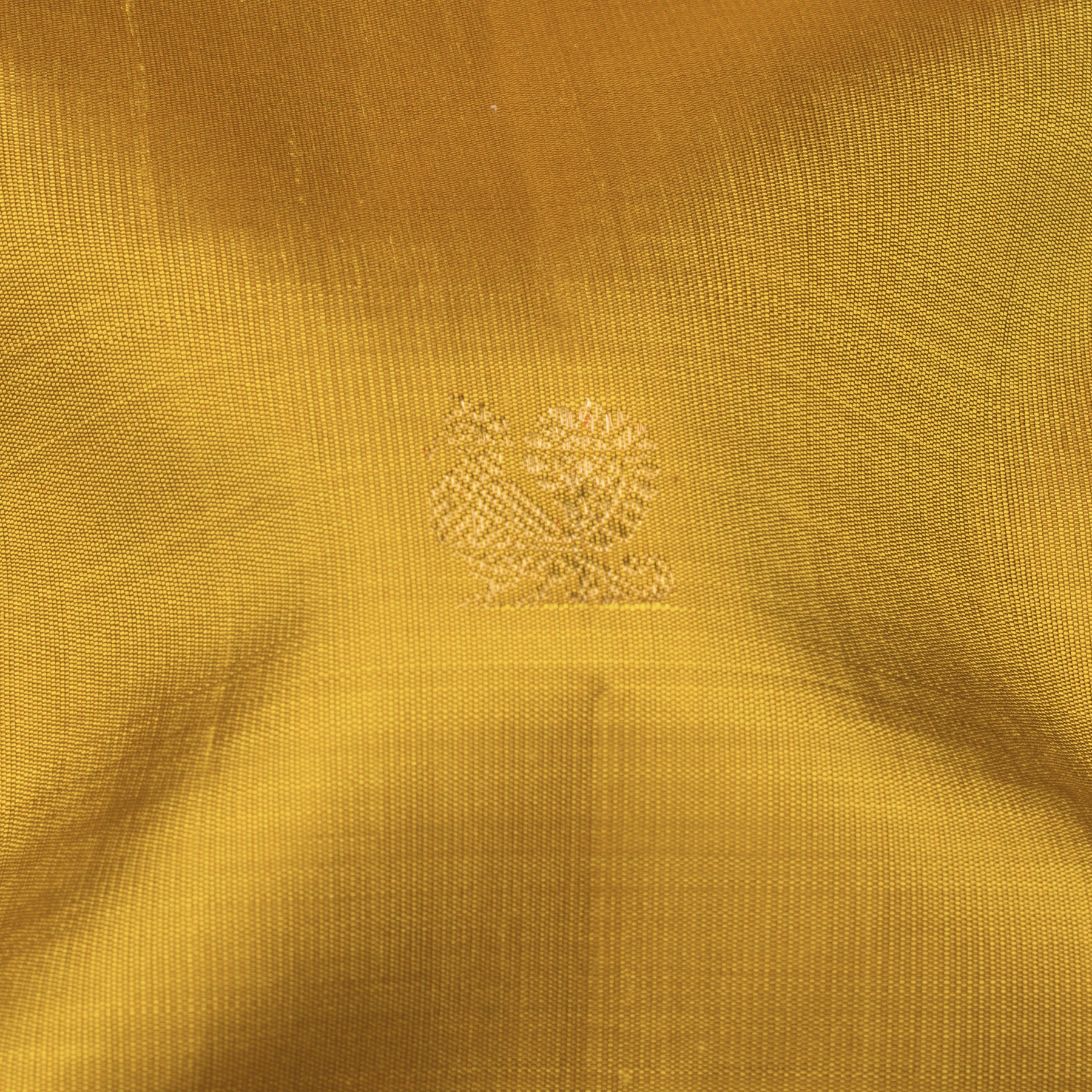 Kanakavalli Kanjivaram Silk Sari 25-110-HS001-08143 - Fabric View
