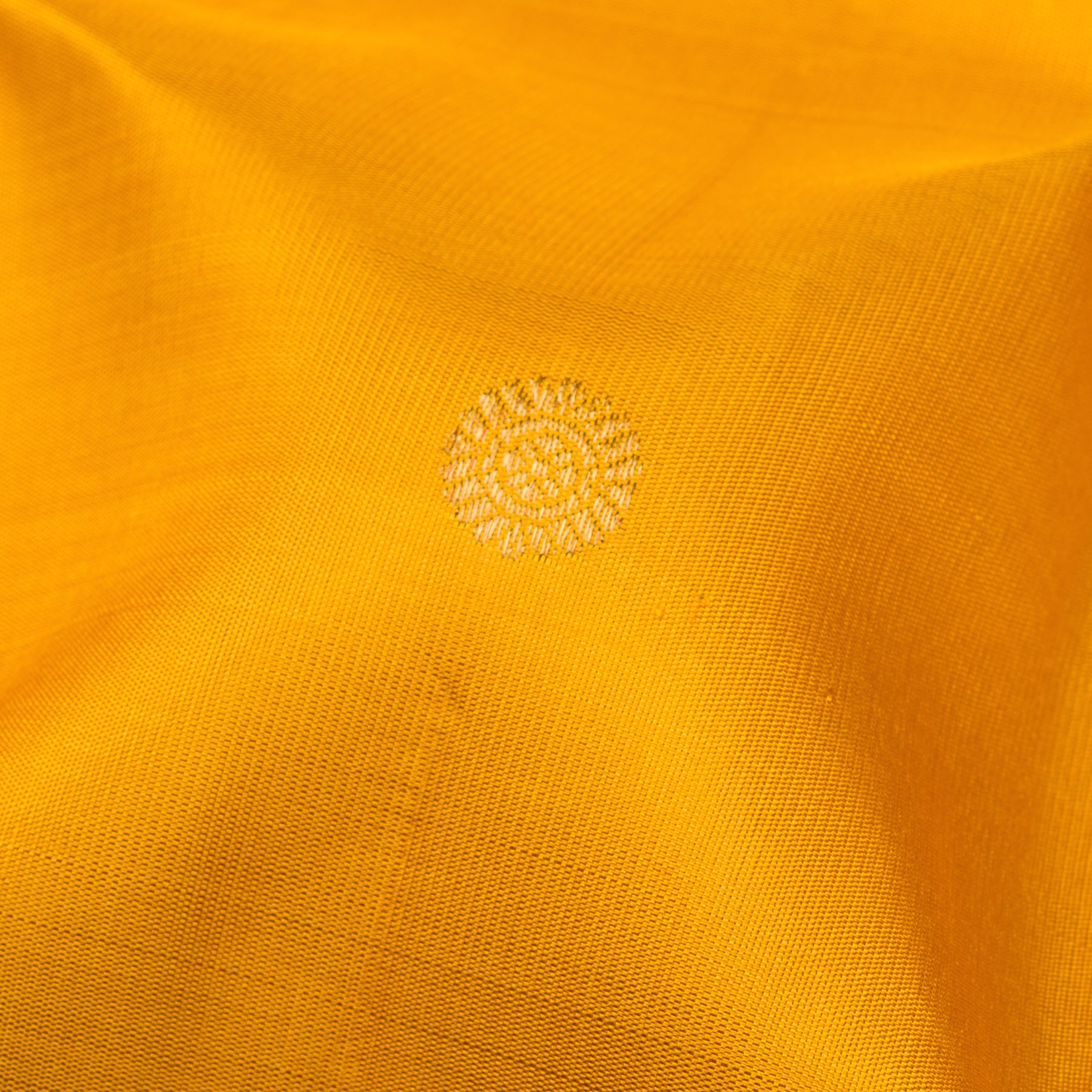 Kanakavalli Kanjivaram Silk Sari 25-110-HS001-08170 - Fabric View