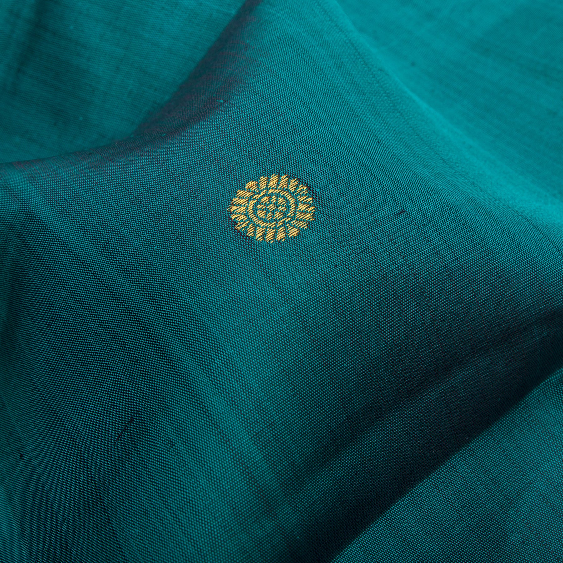 Kanakavalli Kanjivaram Silk Sari 25-110-HS001-08618 - Fabric View