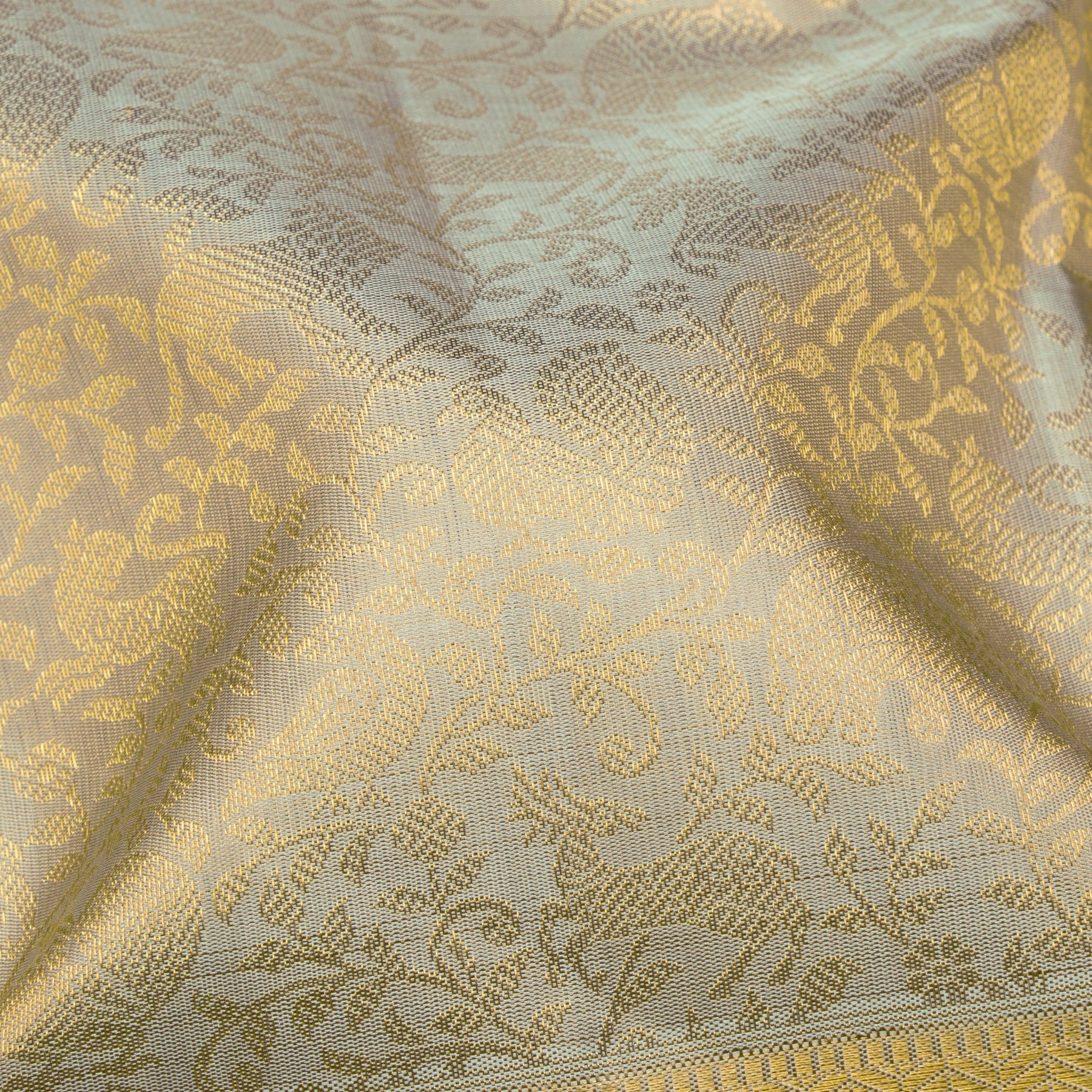 Kanakavalli Kanjivaram Silk Sari 25-110-HS001-08619 - Fabric View
