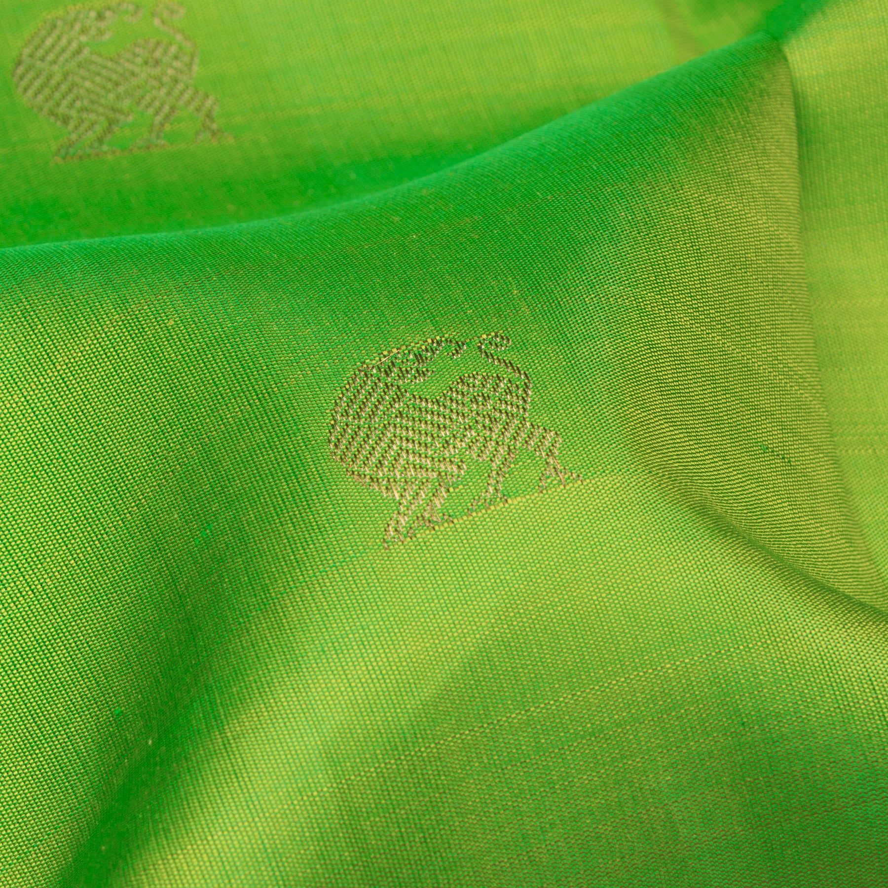 Kanakavalli Kanjivaram Silk Sari 25-110-HS001-08659 - Fabric View