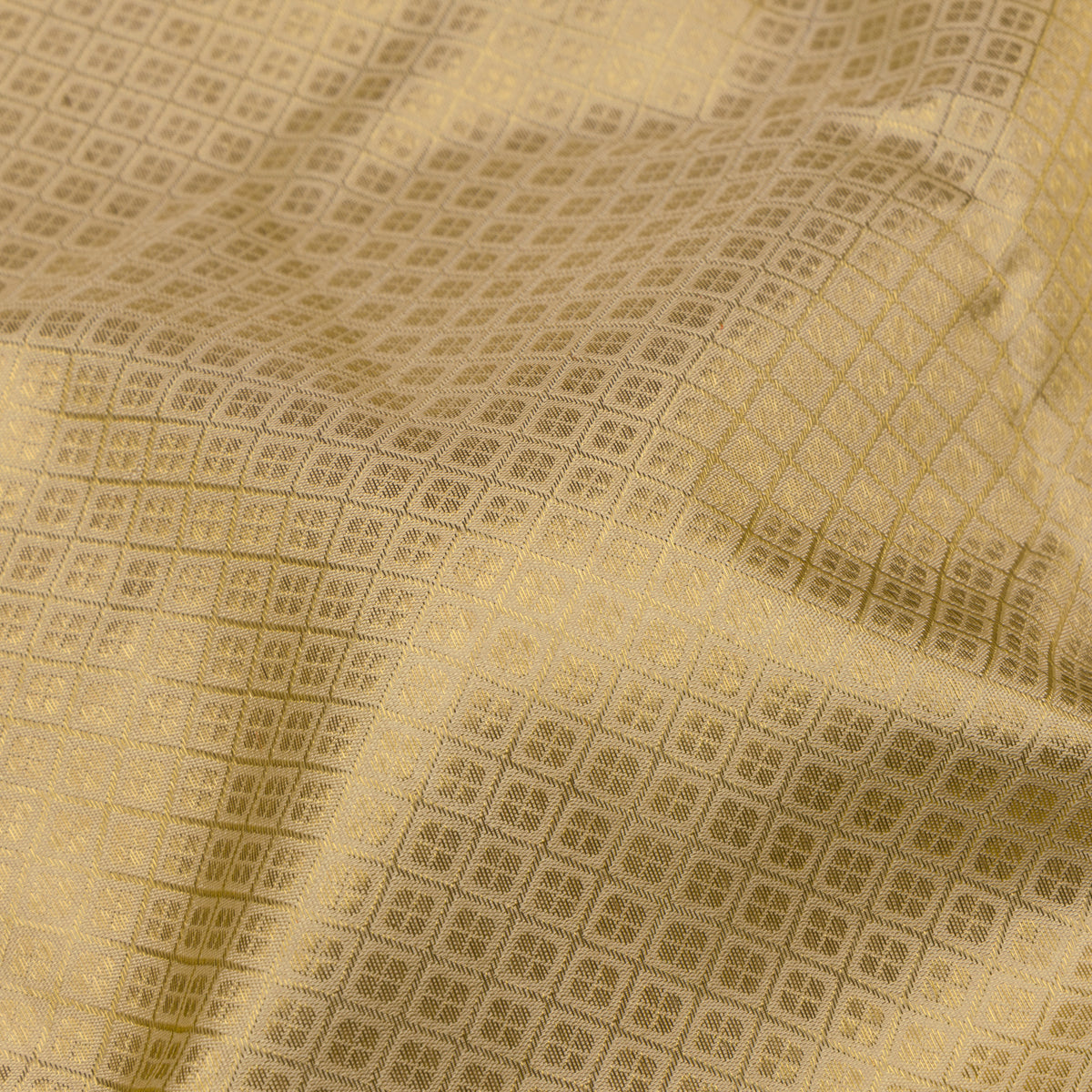 Kanakavalli Kanjivaram Silk Sari 25-110-HS001-09717 - Fabric View
