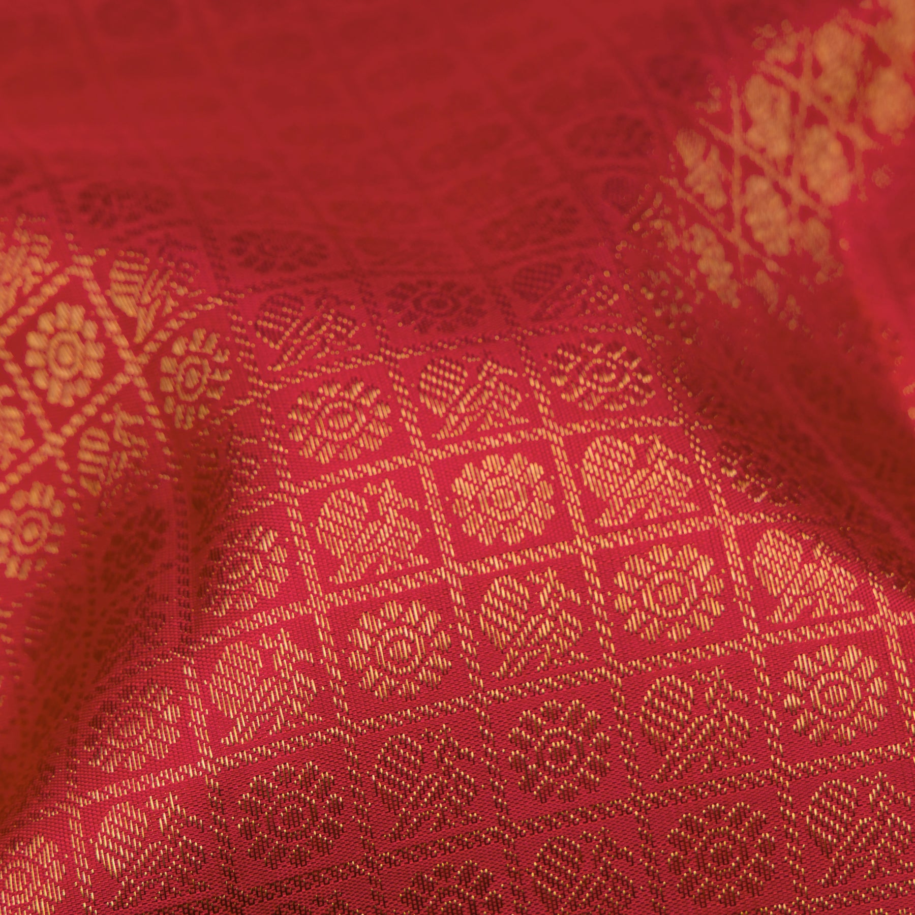 Kanakavalli Kanjivaram Silk Sari 25-110-HS001-10888 - Fabric View
