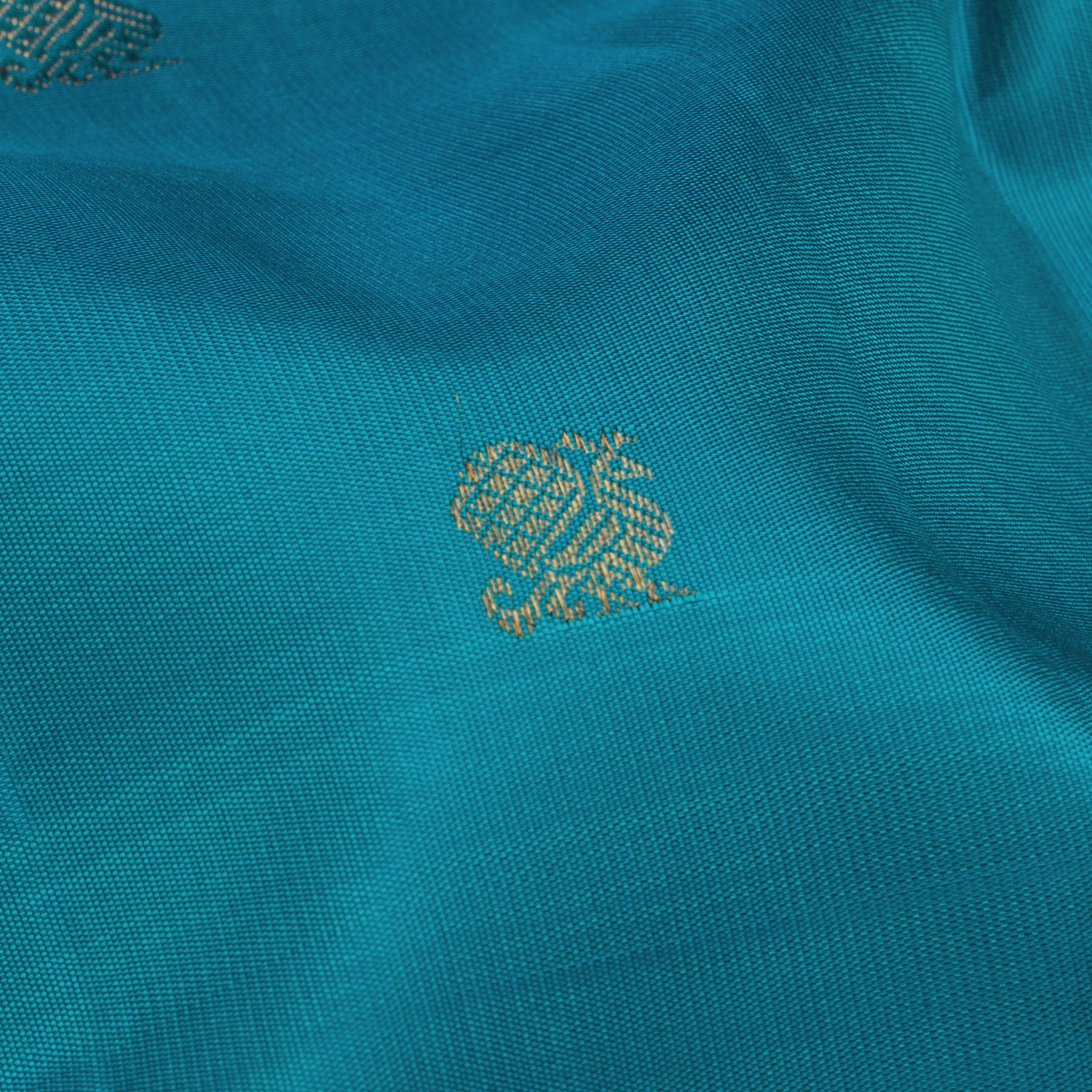 Kanakavalli Kanjivaram Silk Sari 25-110-HS001-10933 - Fabric View