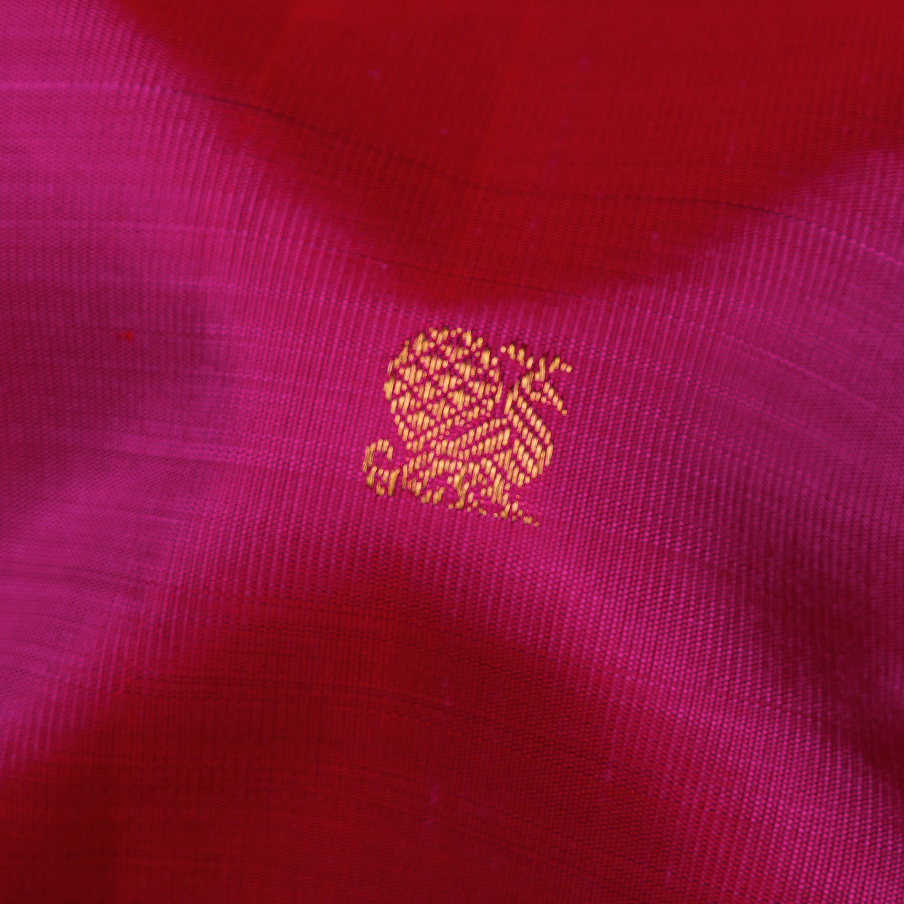 Kanakavalli Kanjivaram Silk Sari 25-110-HS001-10934 - Fabric View