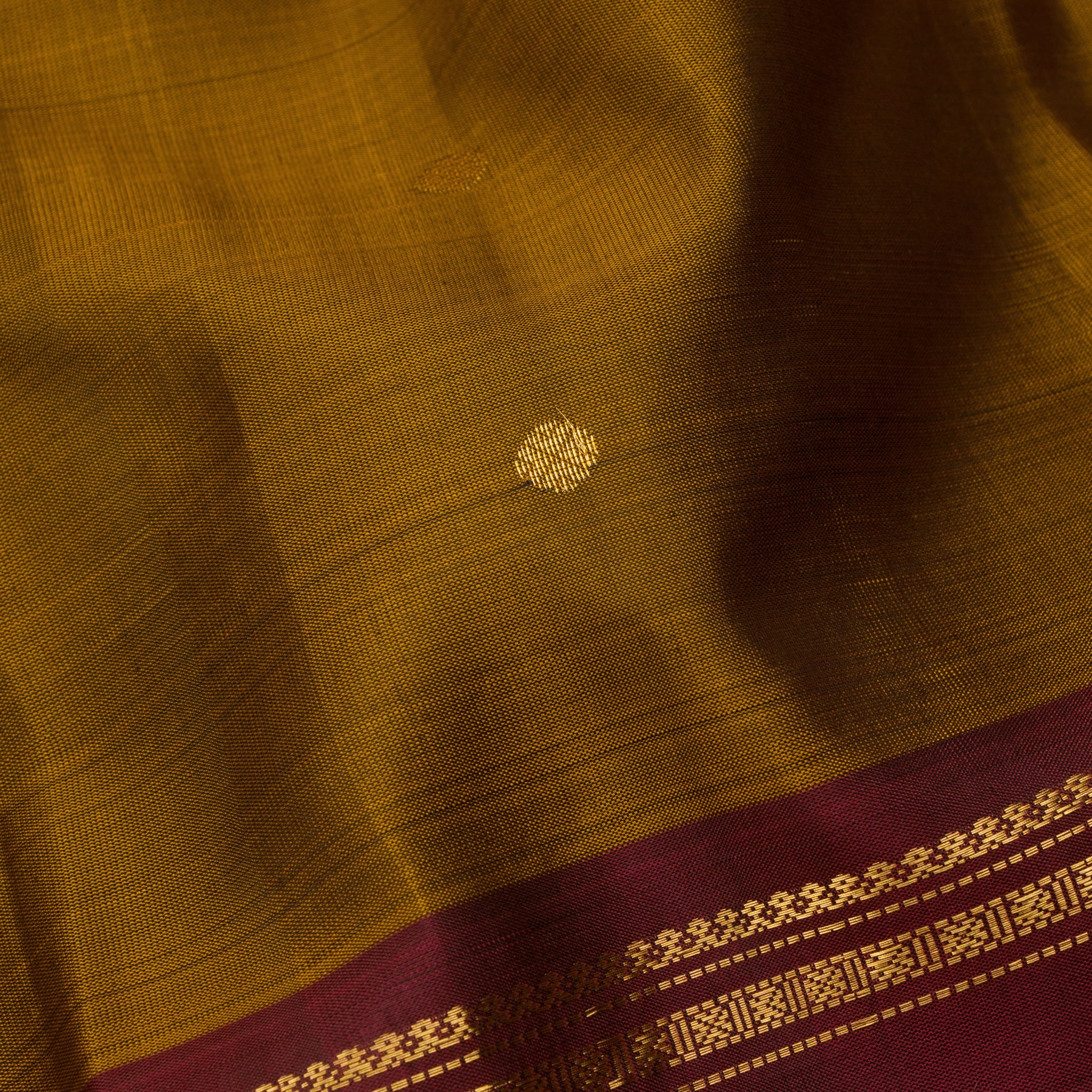 Kanakavalli Soft Silk Sari 25-431-HS001-0307818 - Fabric View