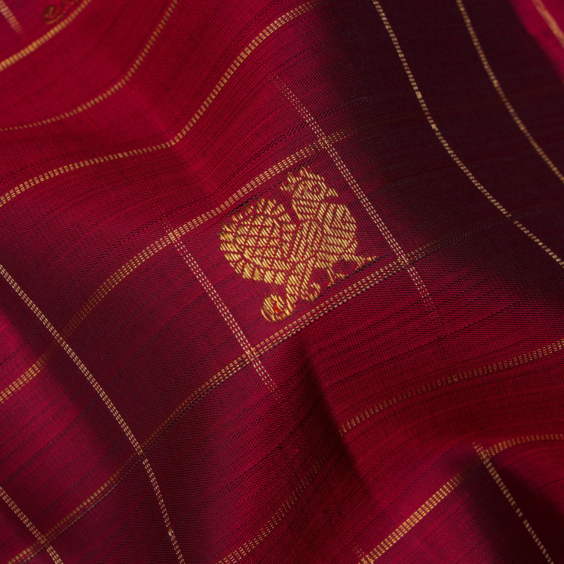 Kanakavalli Kanjivaram Silk Sari 25-595-HS001-00067 - Fabric View