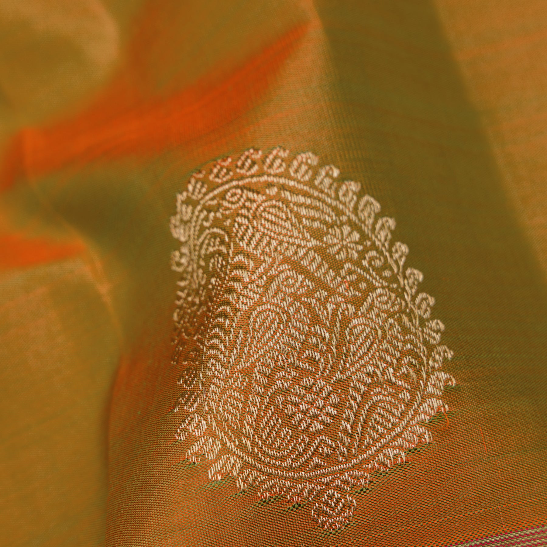 Kanakavalli Kanjivaram Silk Sari 25-595-HS001-02129 - Fabric View