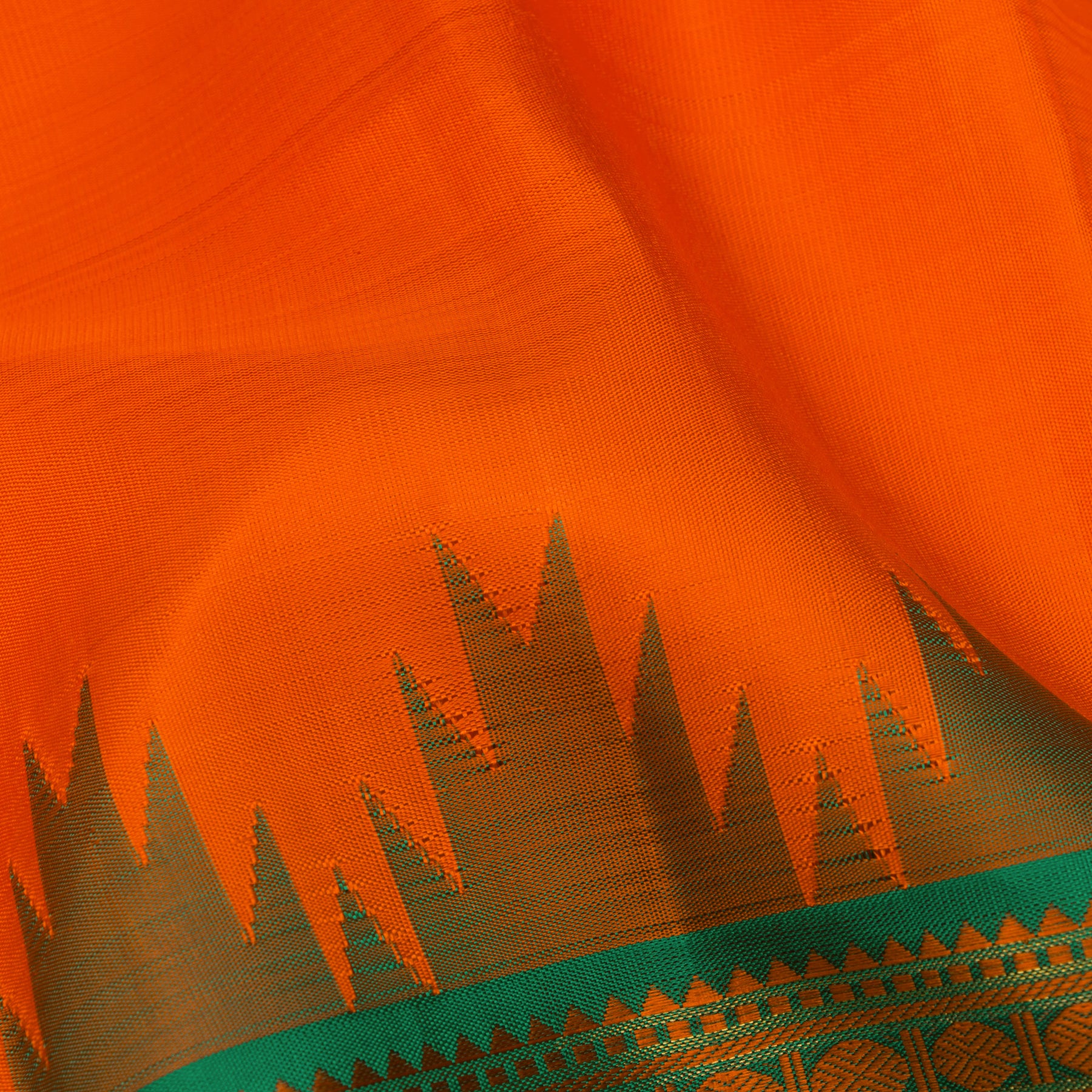 Kanakavalli Kanjivaram Silk Sari 25-595-HS001-02175 - Fabric View
