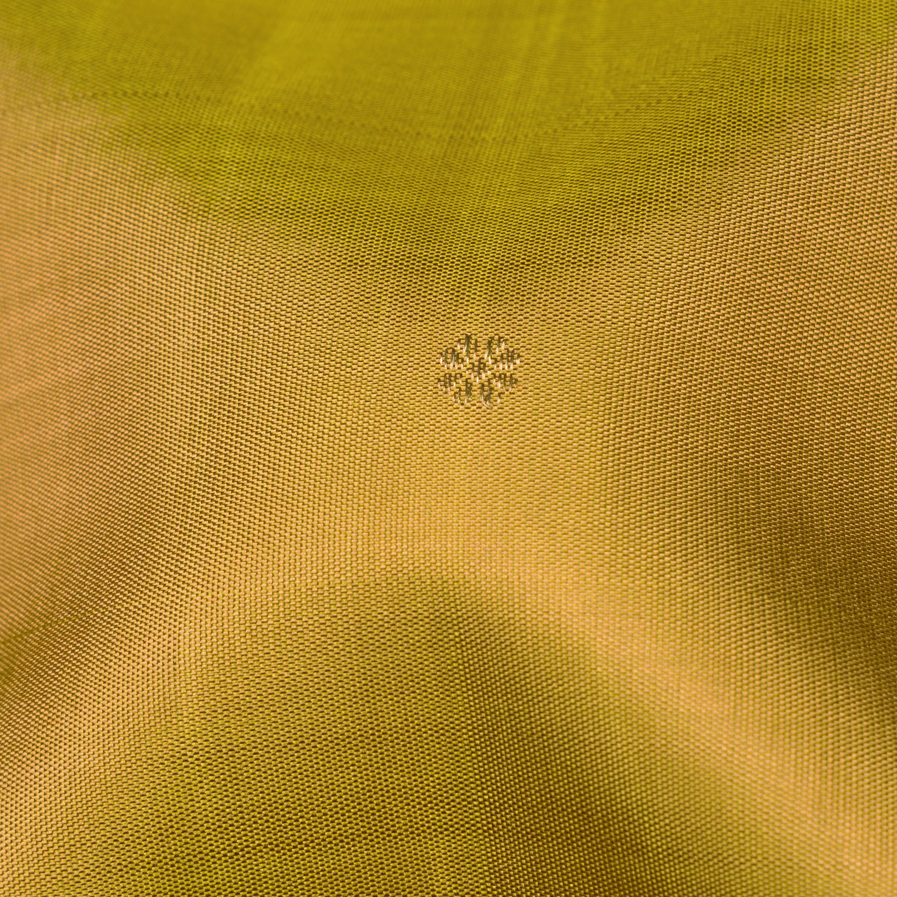 Kanakavalli Kanjivaram Silk Sari 25-595-HS001-02195 - Fabric View