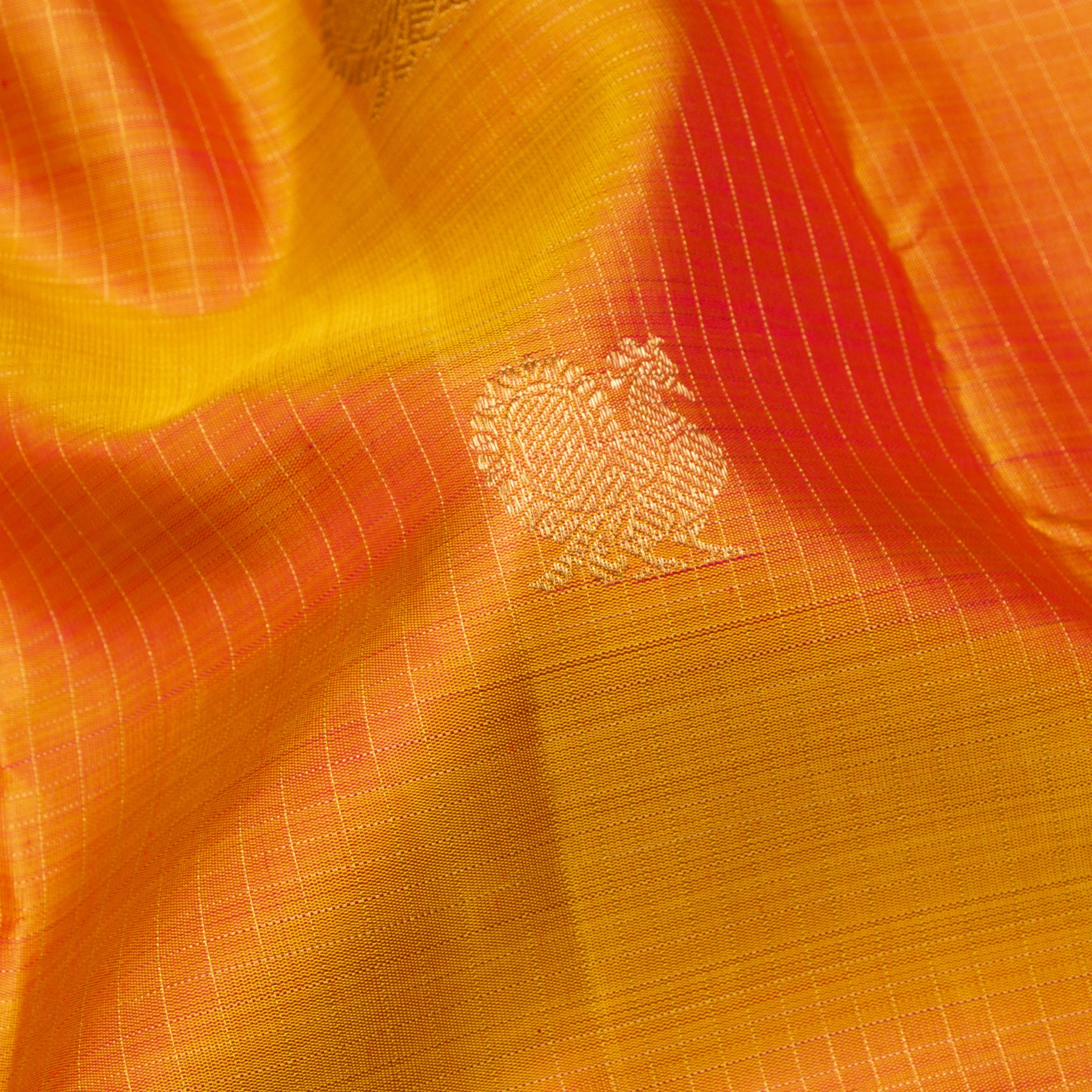 Kanakavalli Kanjivaram Silk Sari 25-595-HS001-02202 - Fabric View