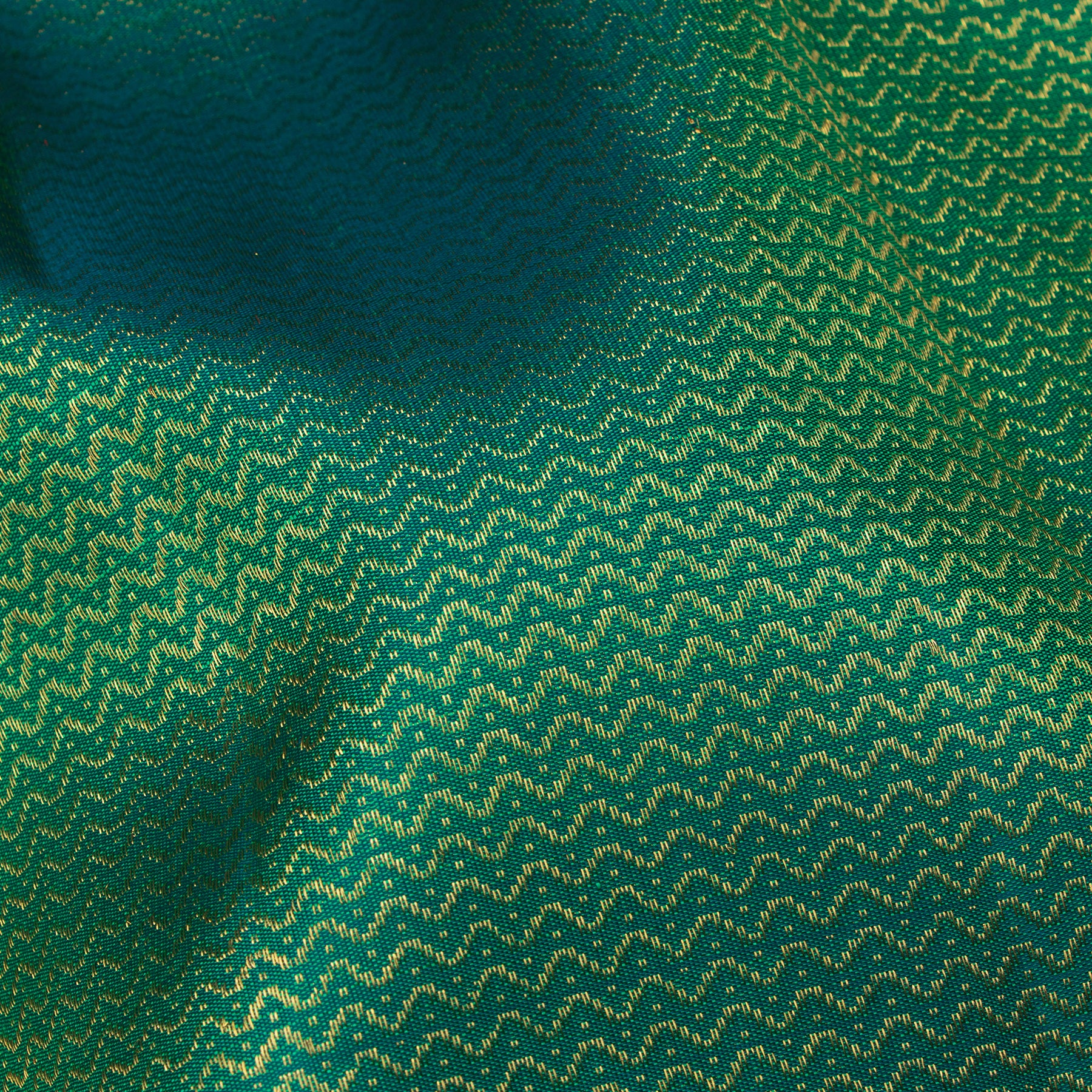 Kanakavalli Kanjivaram Silk Sari 25-595-HS001-02242 - Fabric View