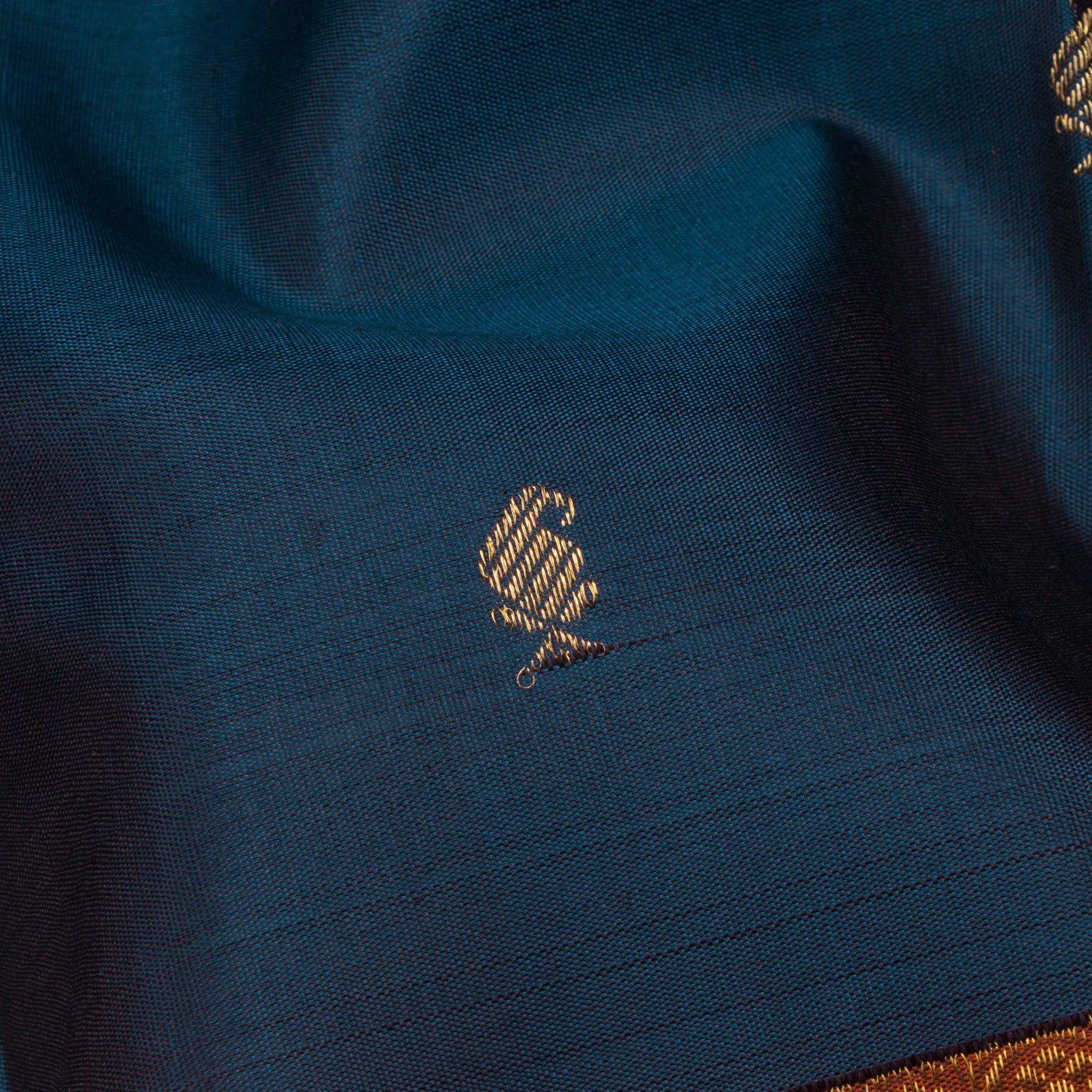 Kanakavalli Kanjivaram Silk Sari 25-595-HS001-02841 - Fabric View