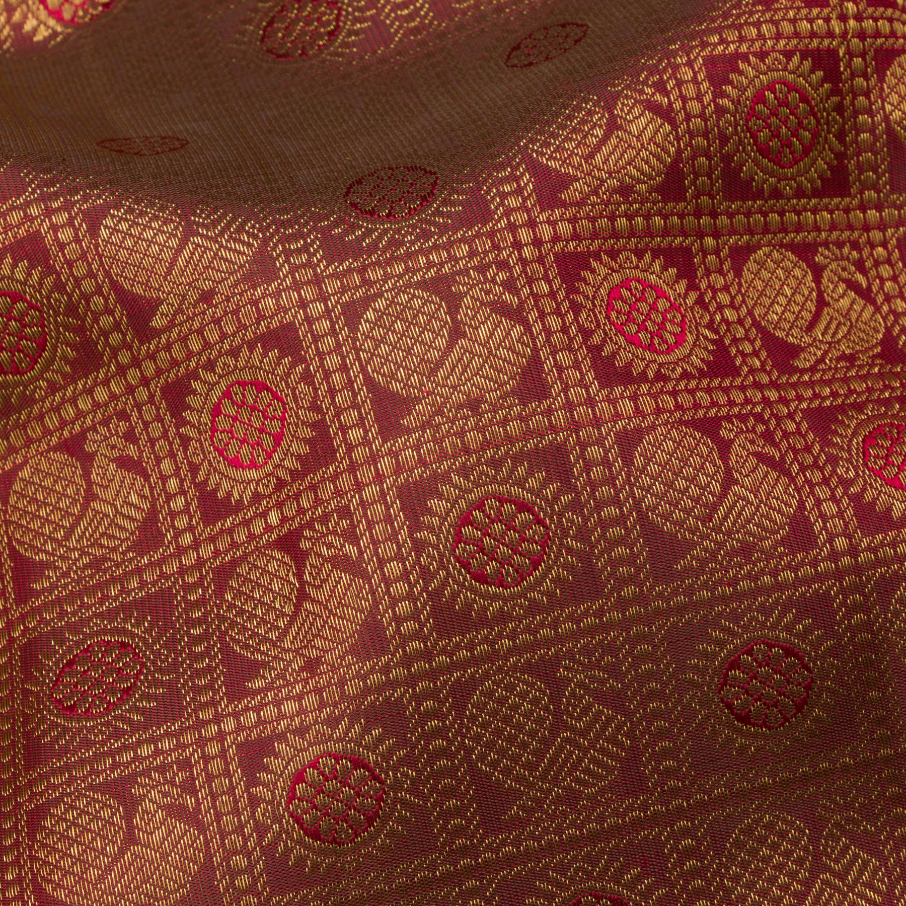 Kanakavalli Kanjivaram Silk Sari 25-595-HS001-02918 - Fabric View