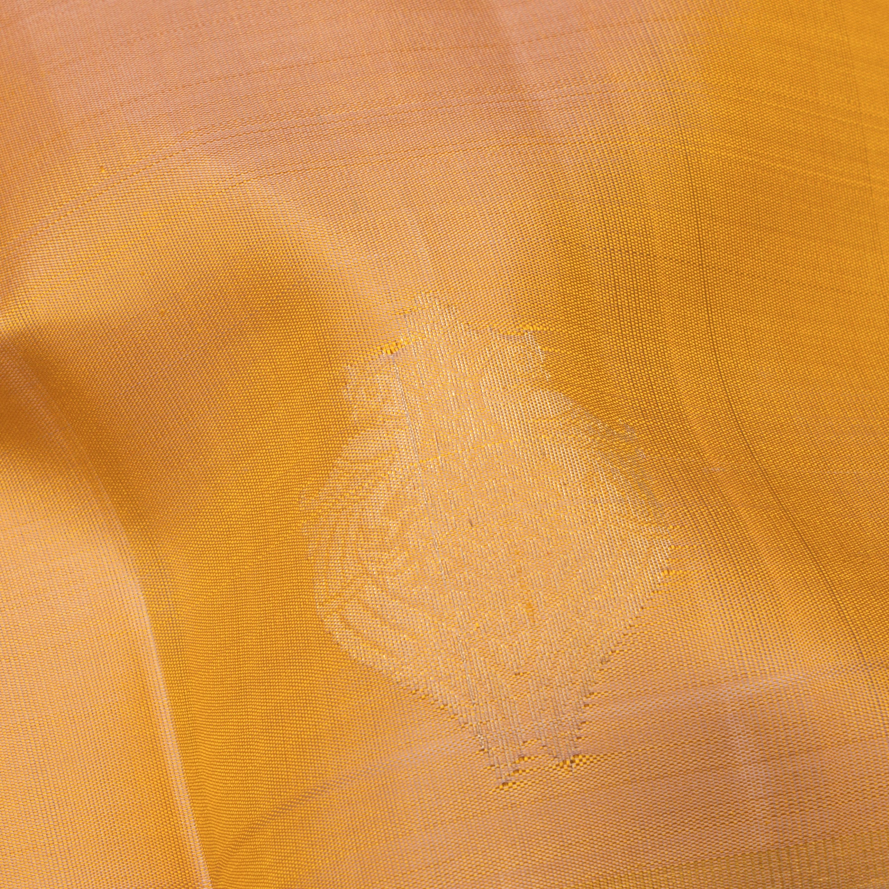 Kanakavalli Kanjivaram Silk Sari 25-595-HS001-03403 - Fabric View