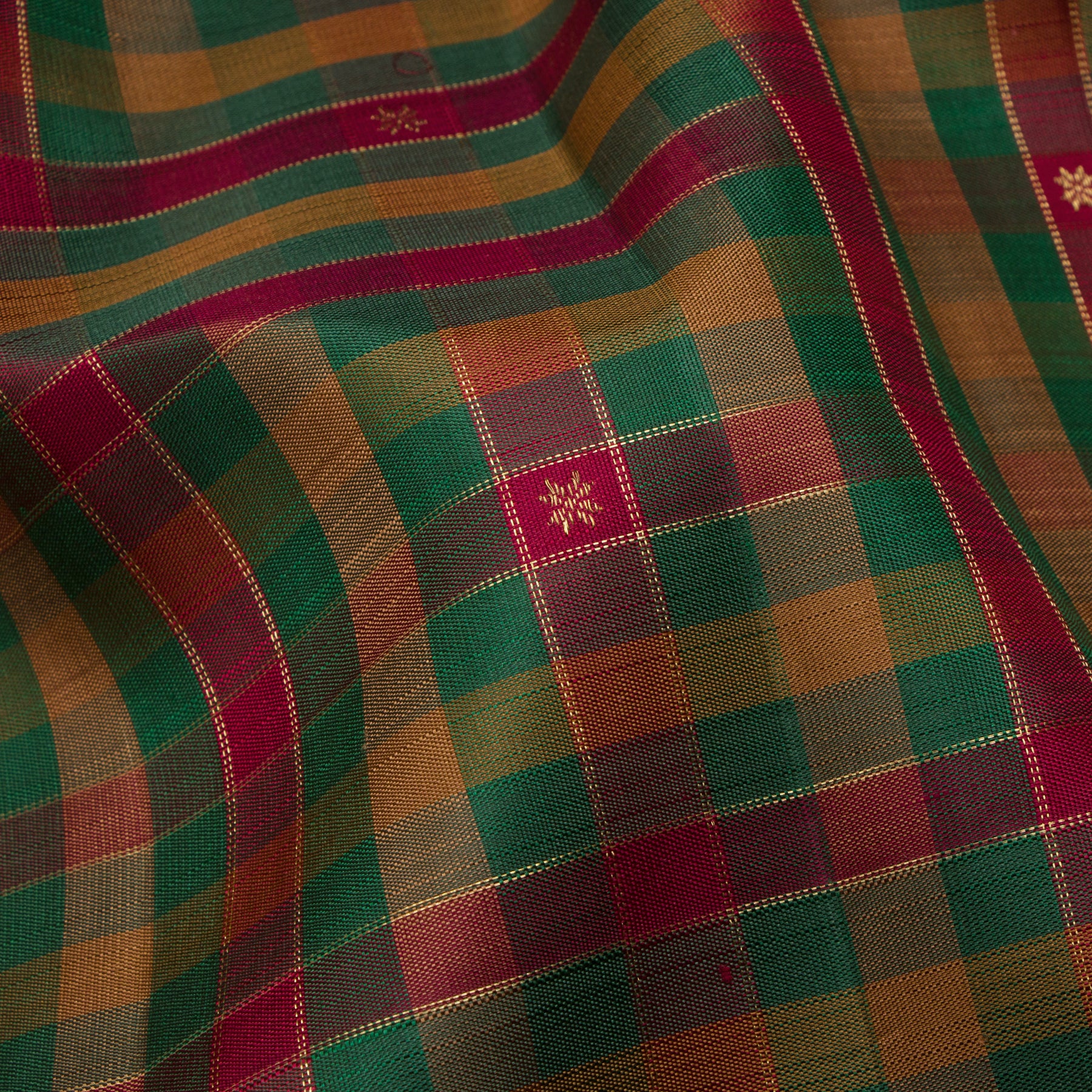 Kanakavalli Kanjivaram Silk Sari 25-595-HS001-03411 - Fabric View