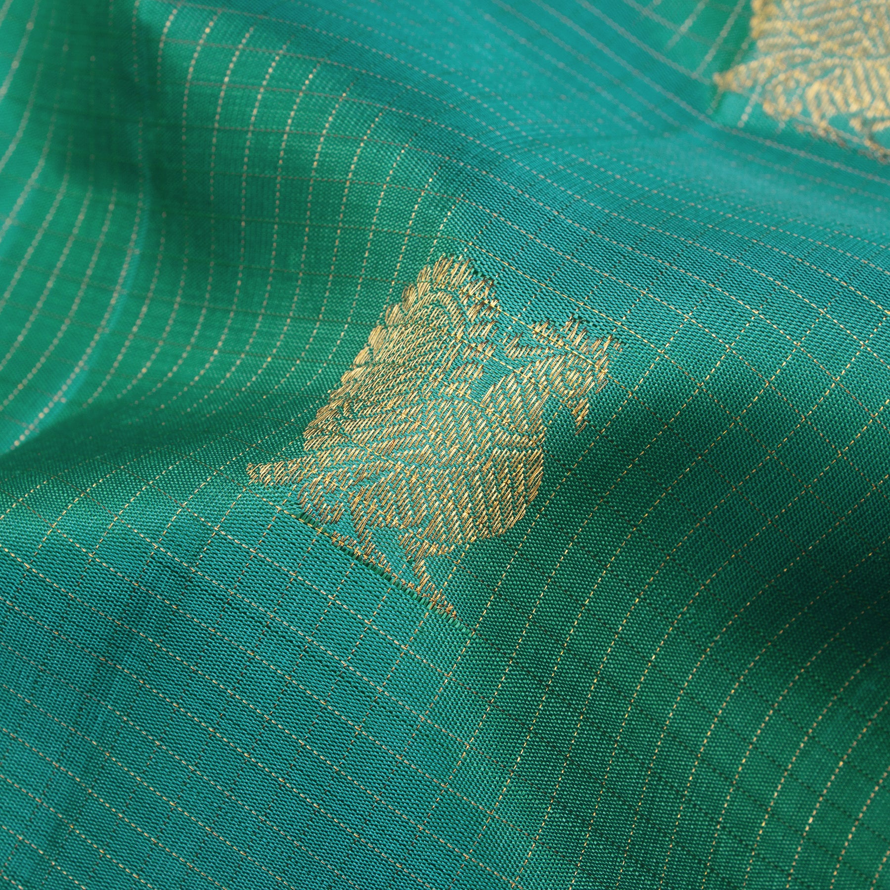 Kanakavalli Kanjivaram Silk Sari 25-595-HS001-03412 - Fabric View