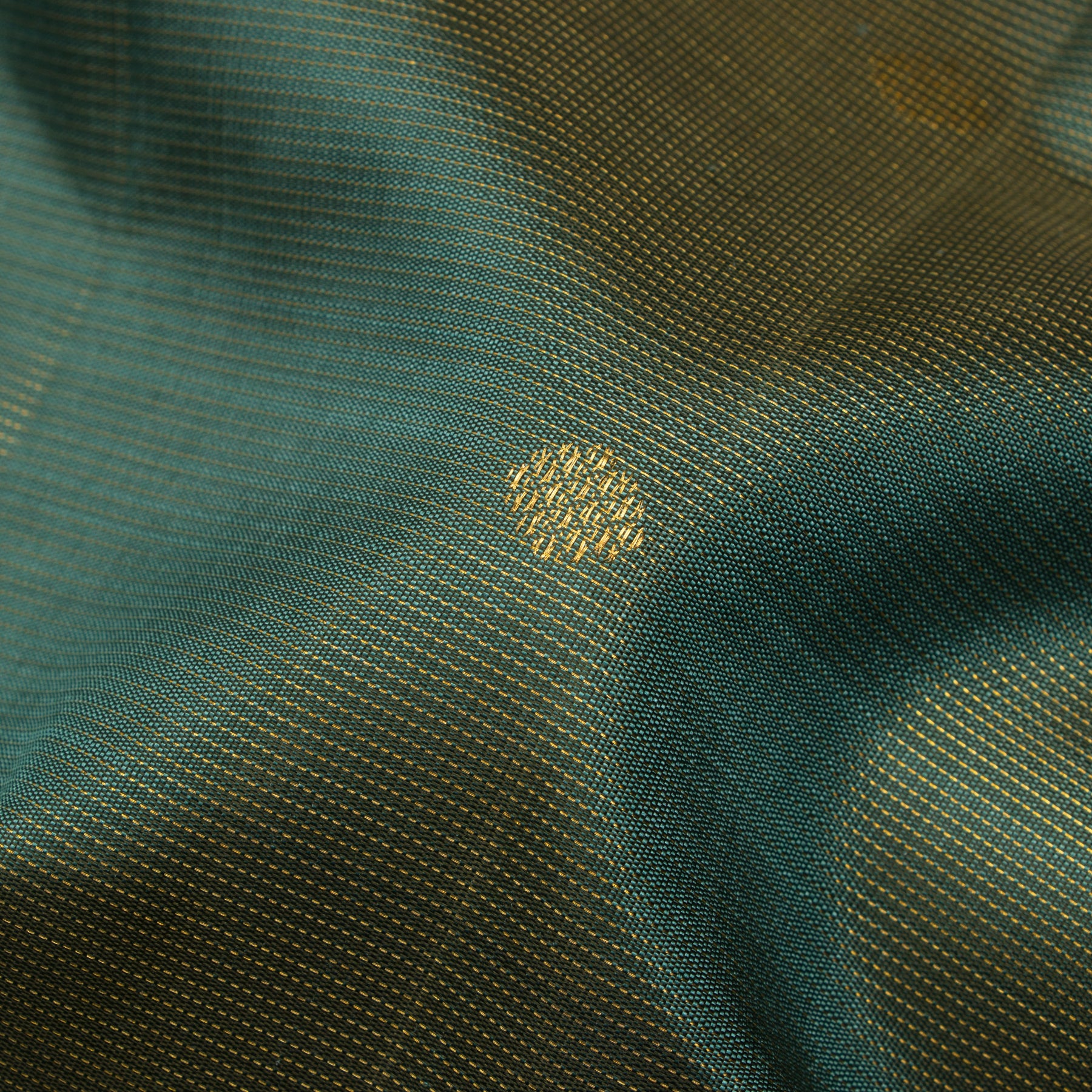 Kanakavalli Kanjivaram Silk Sari 25-595-HS001-03470 -  Fabric View