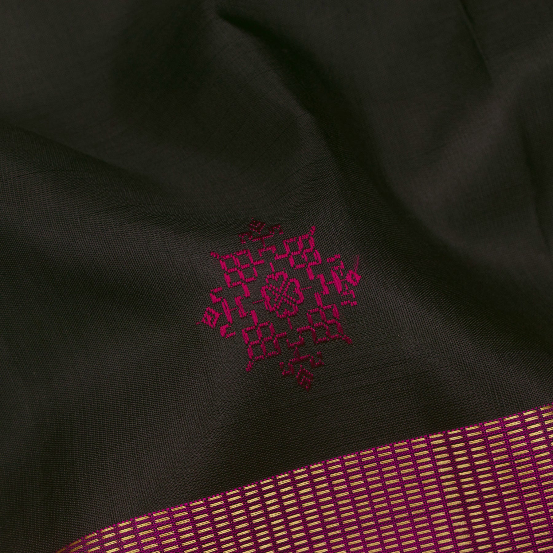 Kanakavalli Kanjivaram Silk Sari 25-595-HS001-04186 - Fabric View