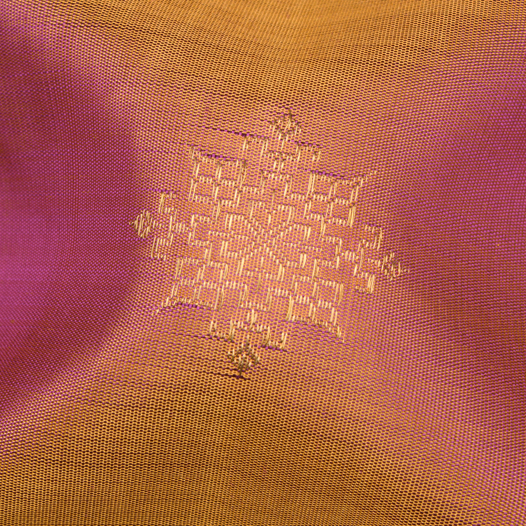 Kanakavalli Kanjivaram Silk Sari 25-595-HS001-04753 - Fabric View