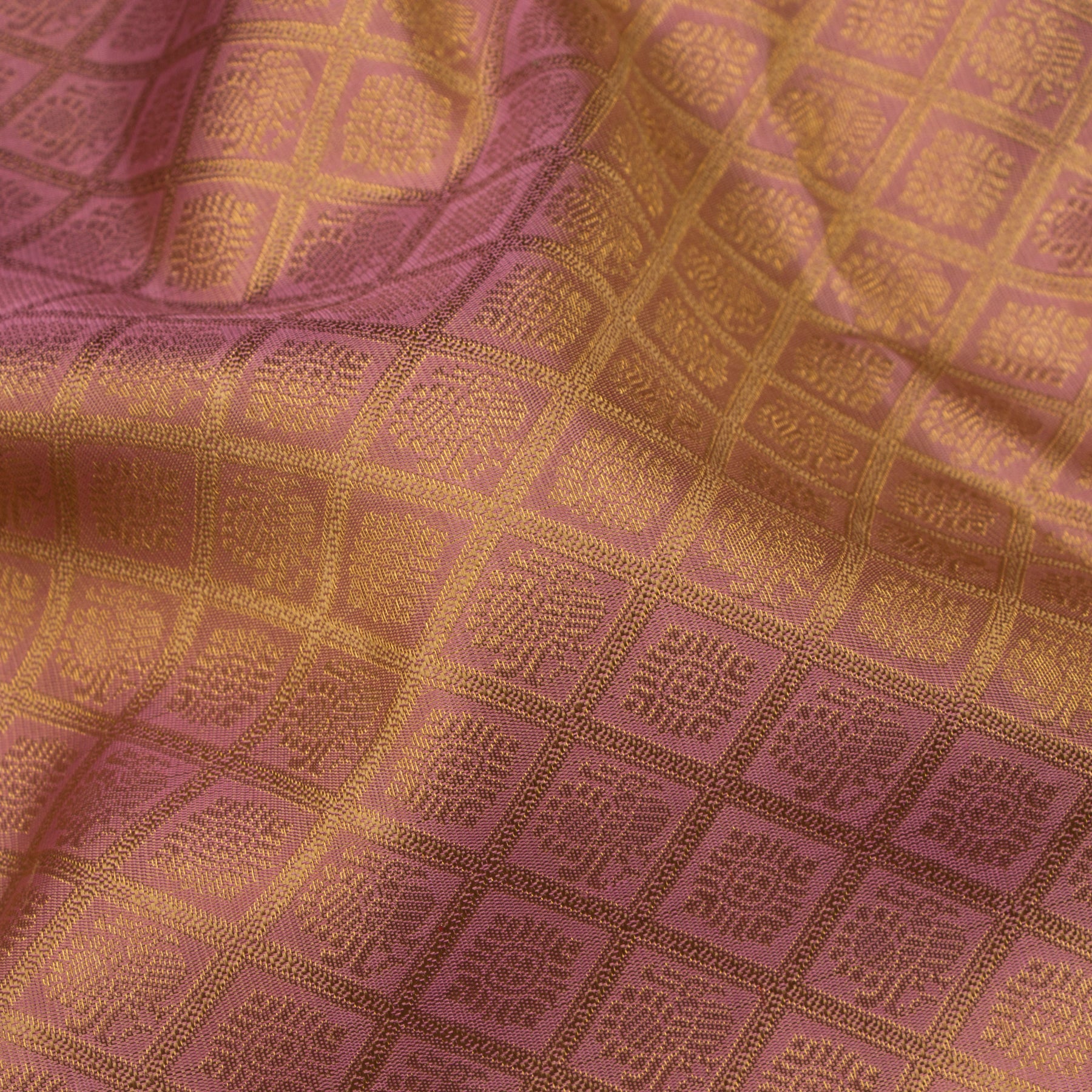 Kanakavalli Kanjivaram Silk Sari 25-595-HS001-04814 - Fabric View