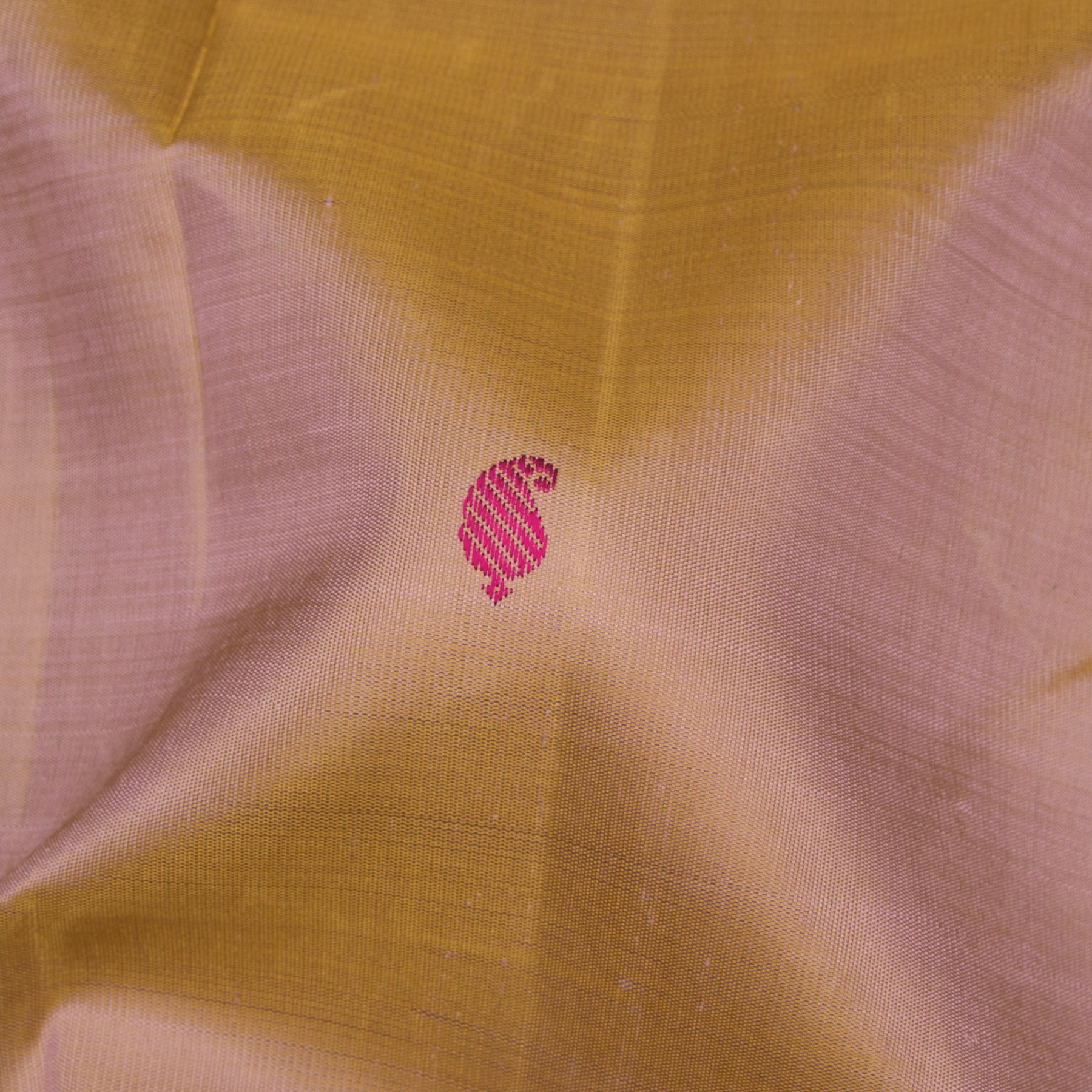 Kanakavalli Kanjivaram Silk Sari 25-595-HS001-05979 - Fabric View