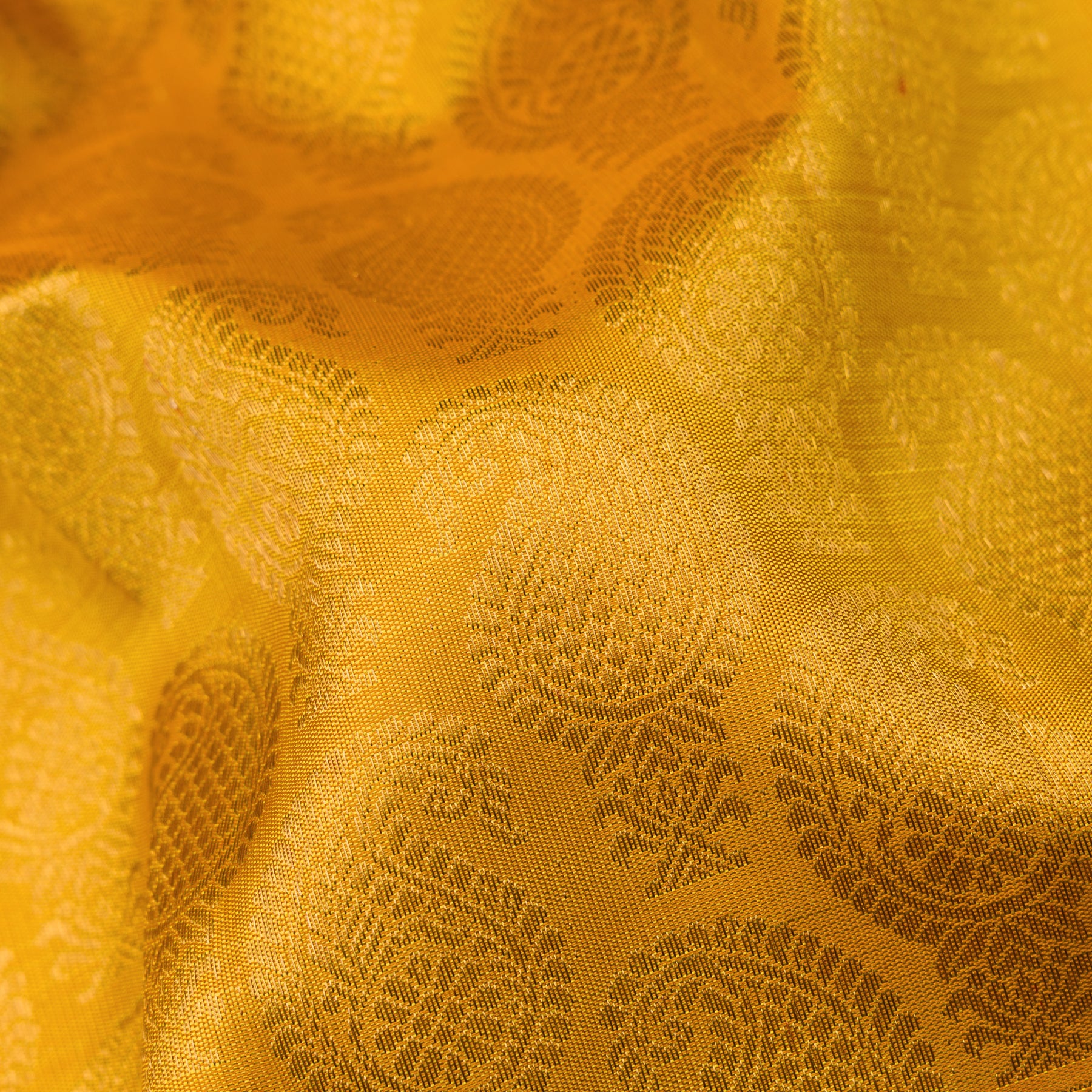 Kanakavalli Kanjivaram Silk Sari 25-595-HS001-07074 - Fabric View